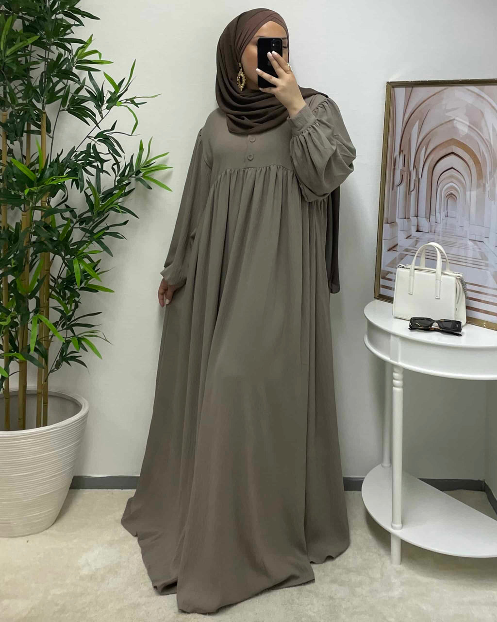 Taupe