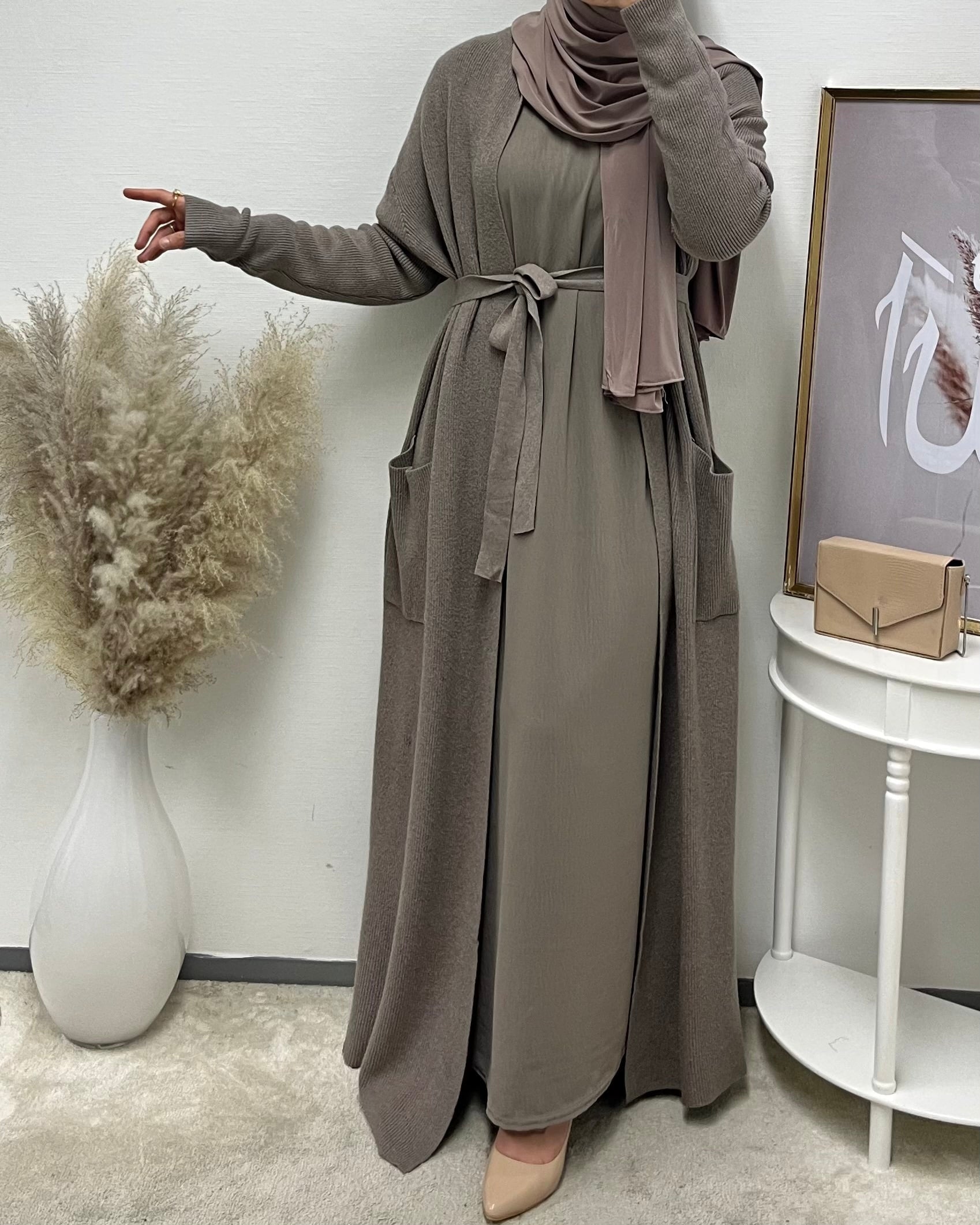 Taupe