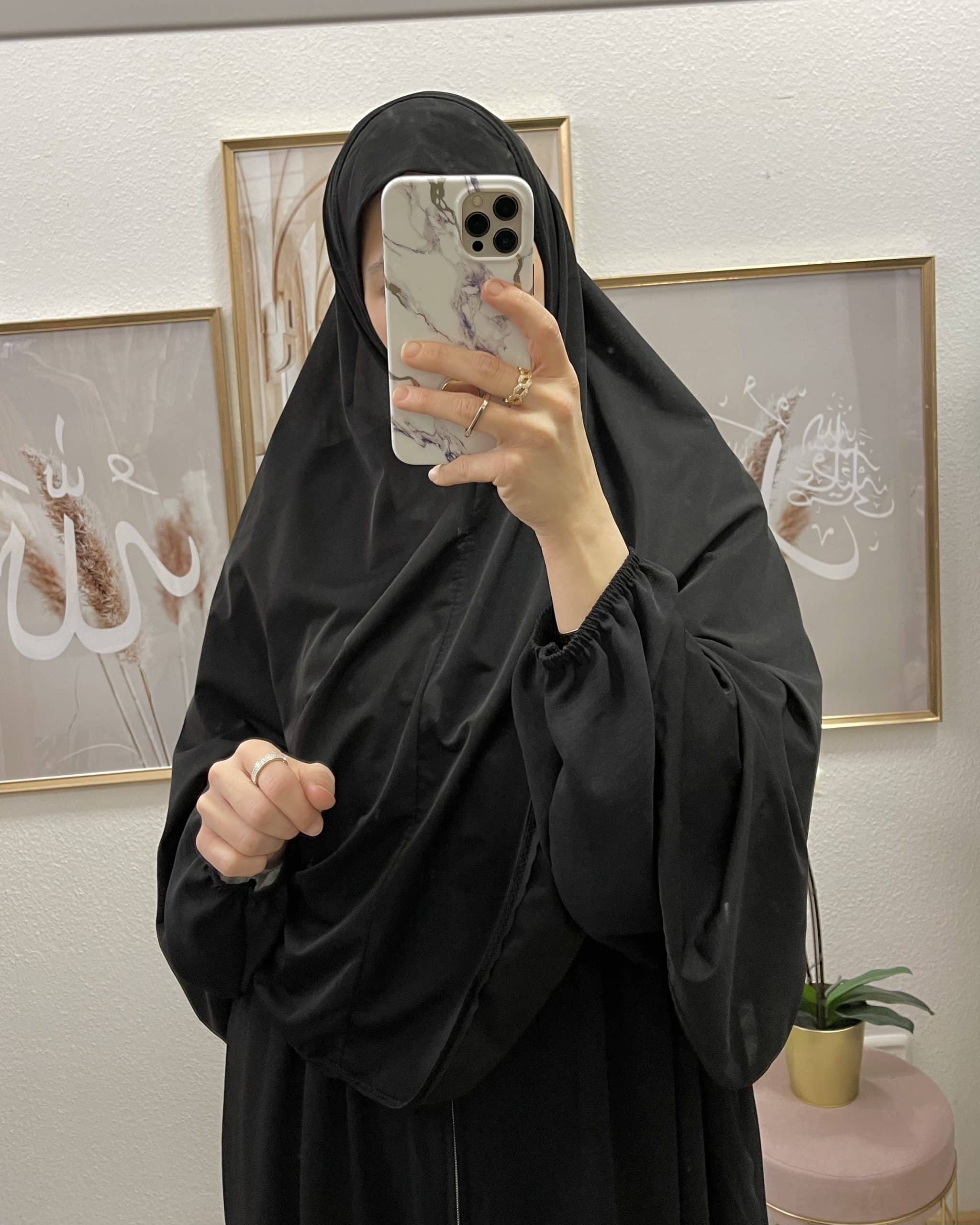 Schwarz