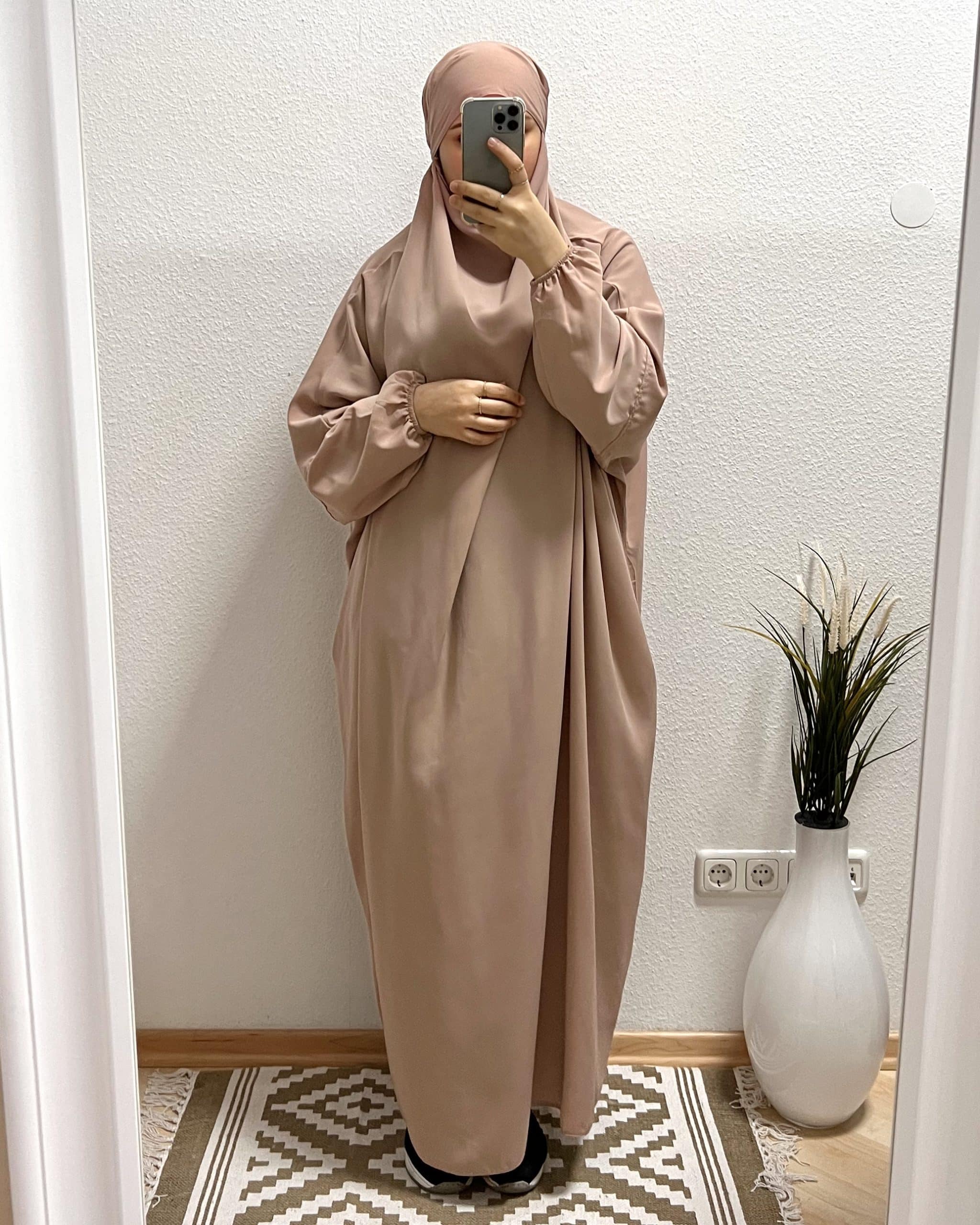 Taupe