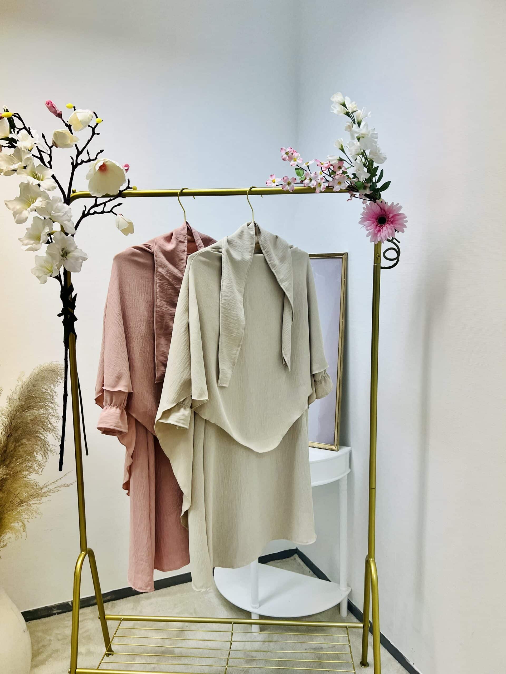 Puder-Beige