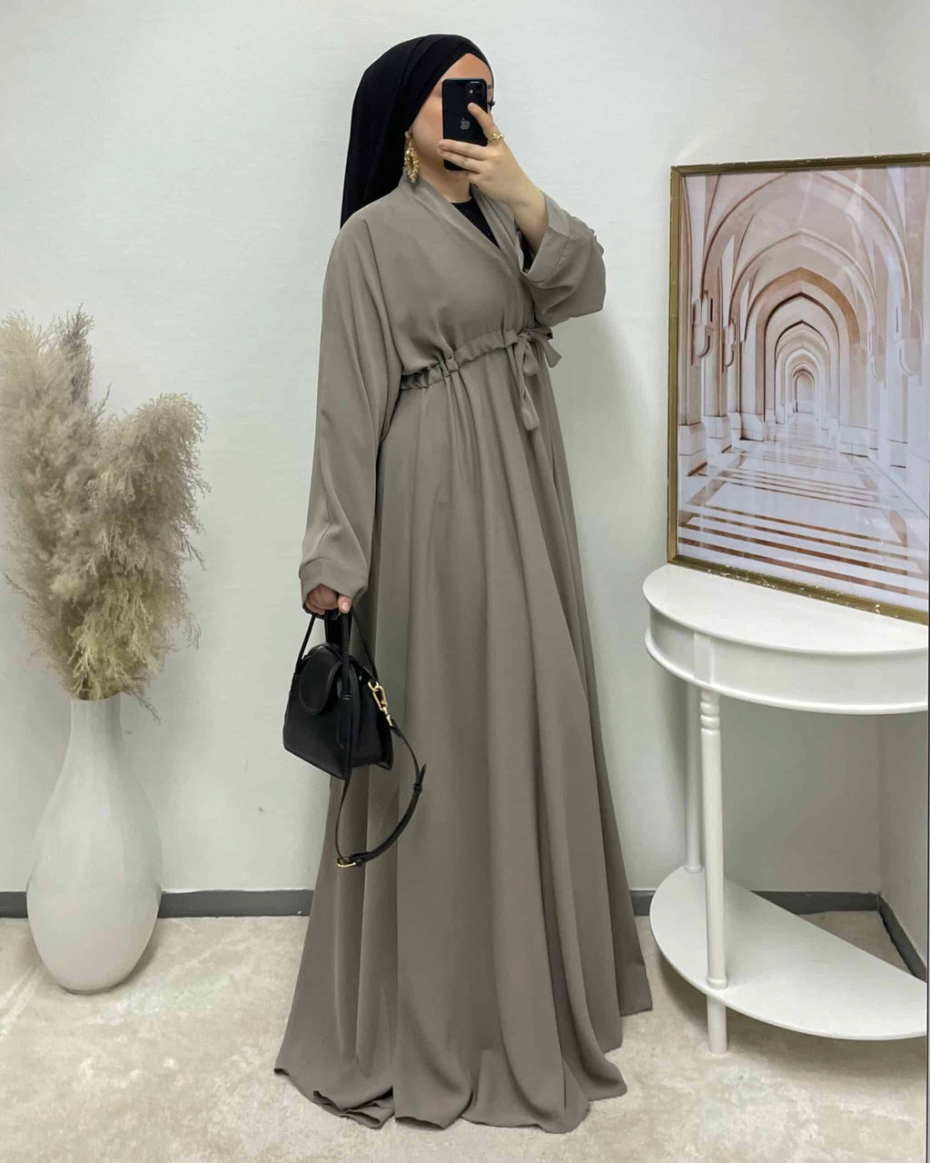 Taupe