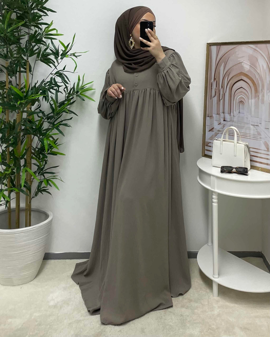 Taupe