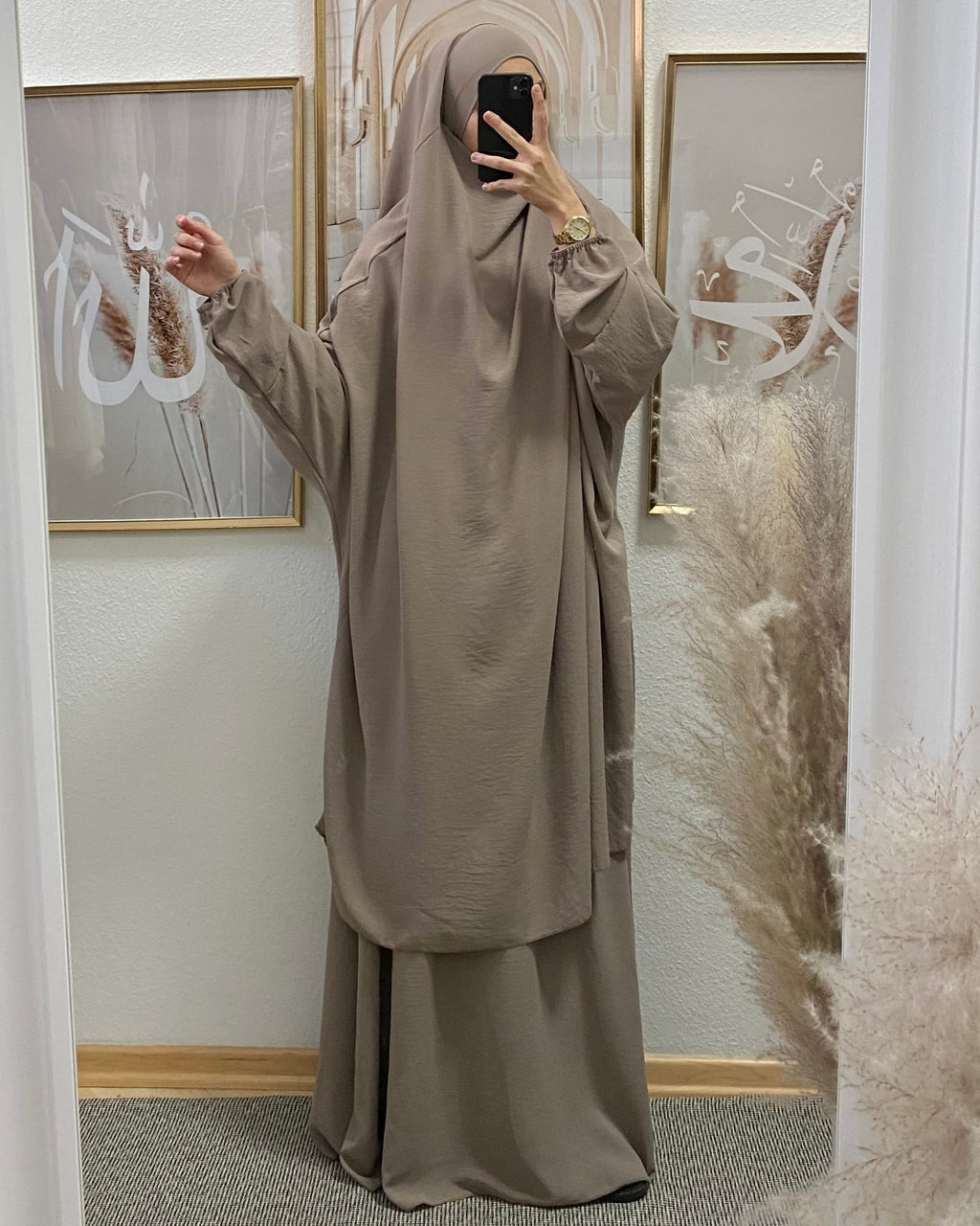 Taupe