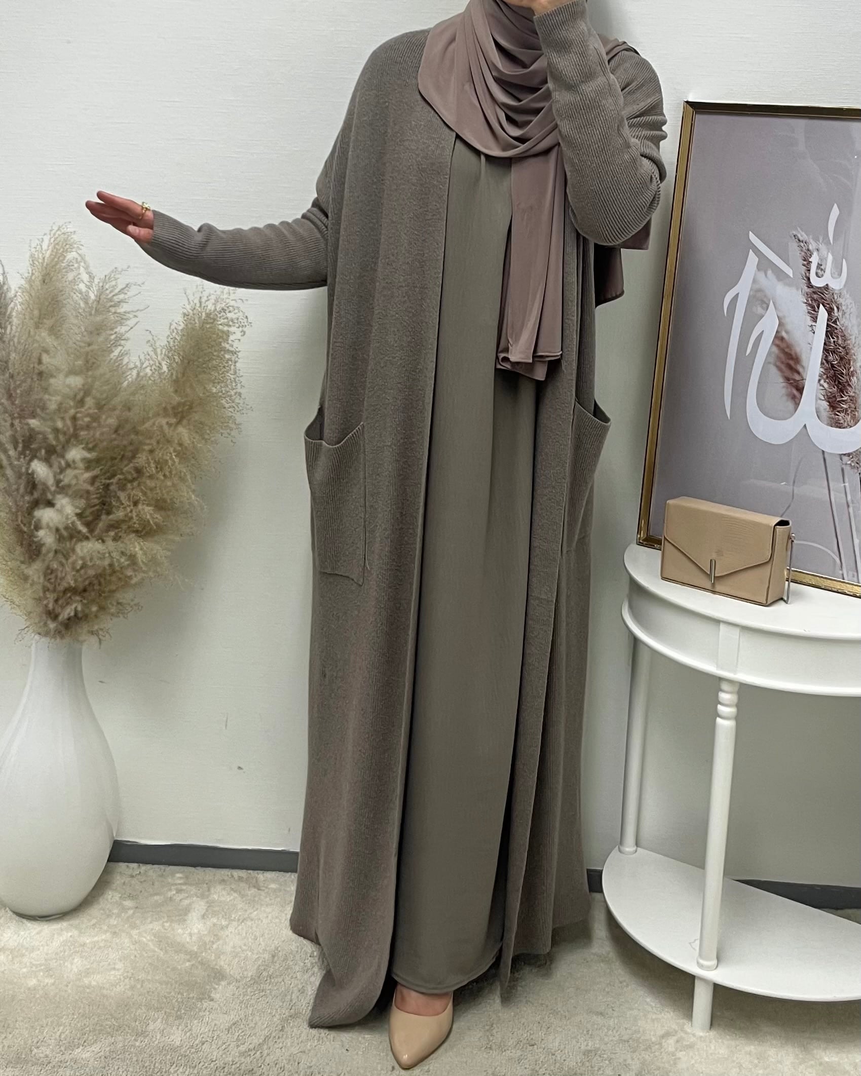Taupe