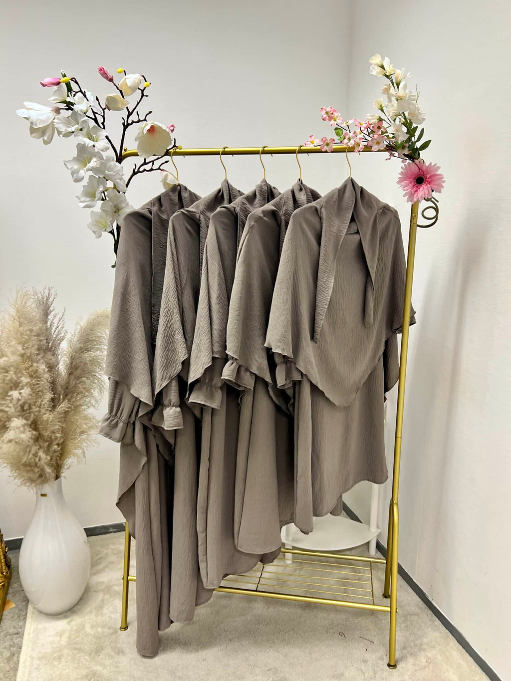 Taupe