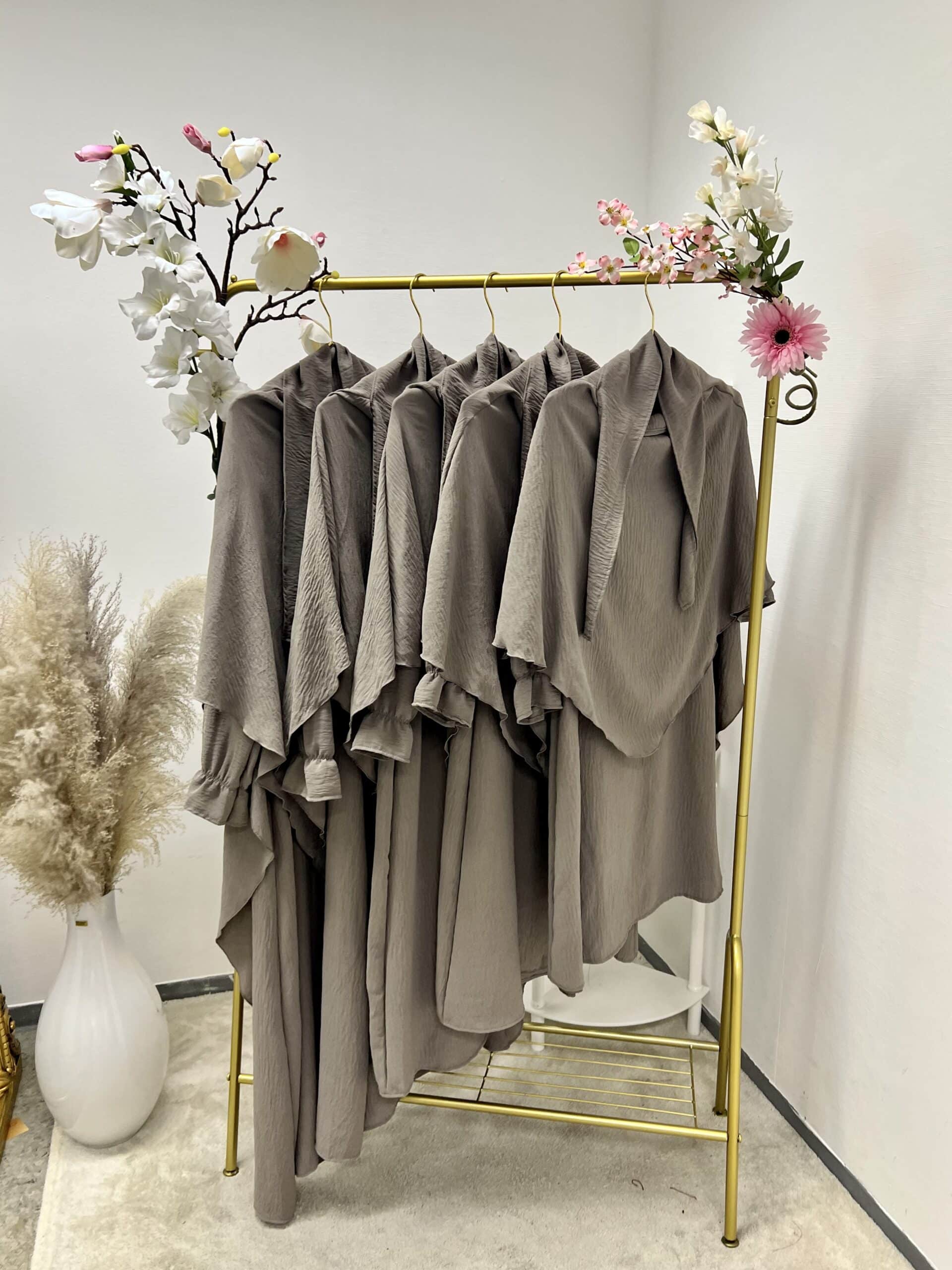 Taupe