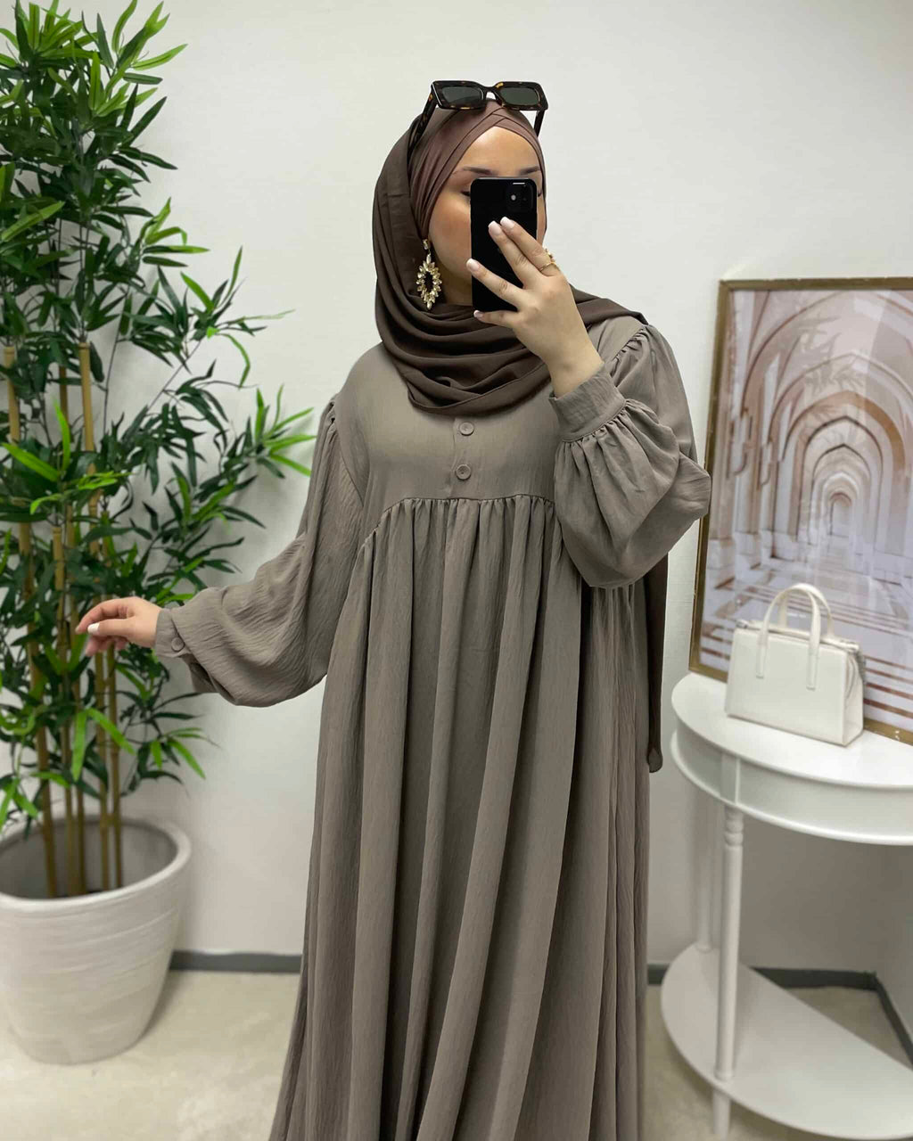 Taupe
