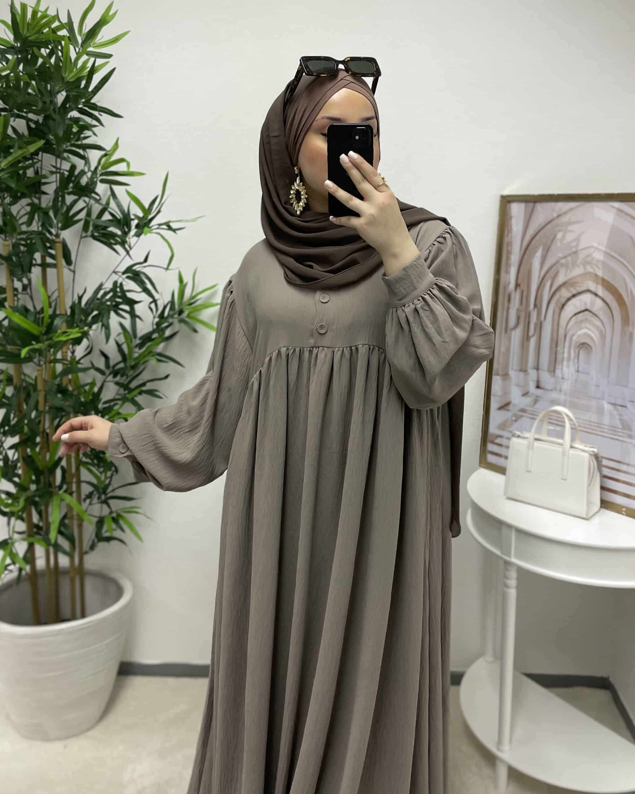 Taupe