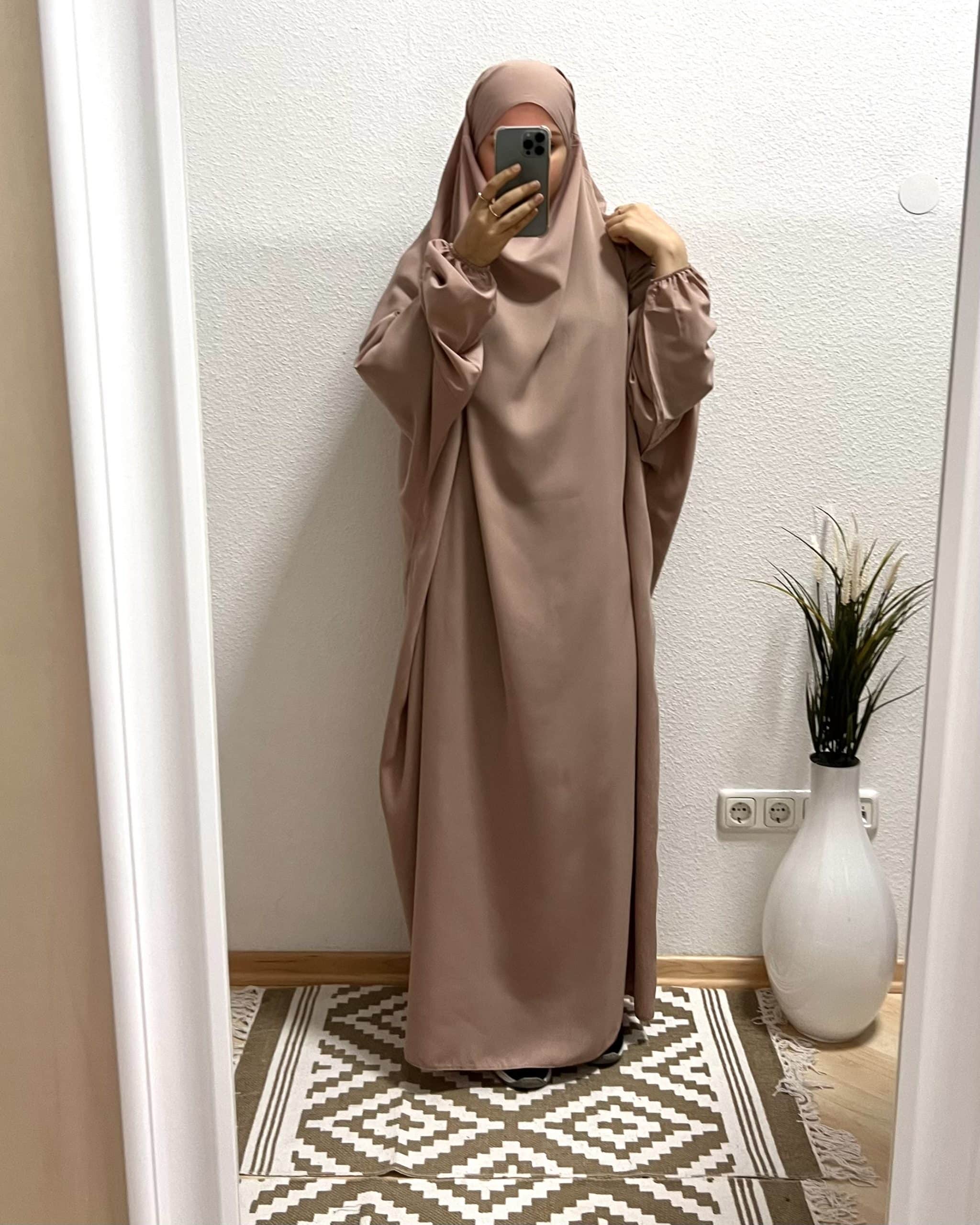 Taupe