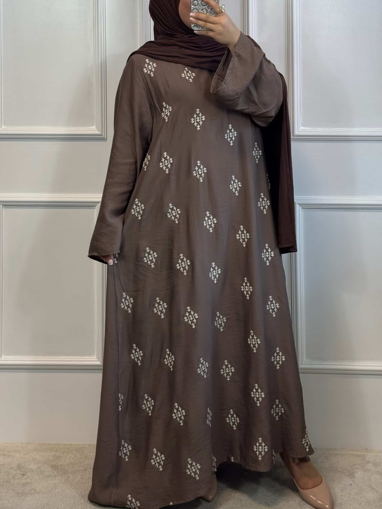 Taupe