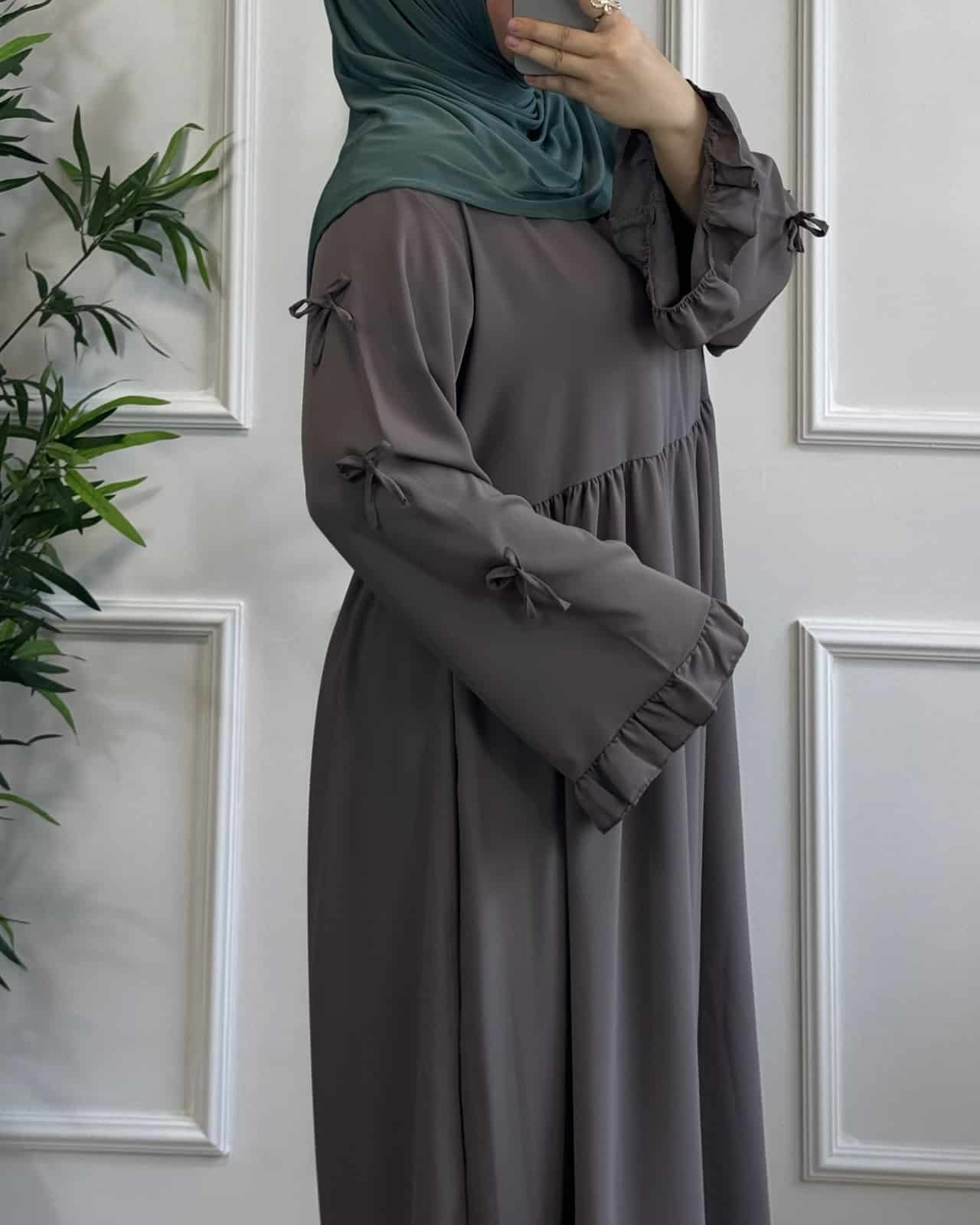 Taupe