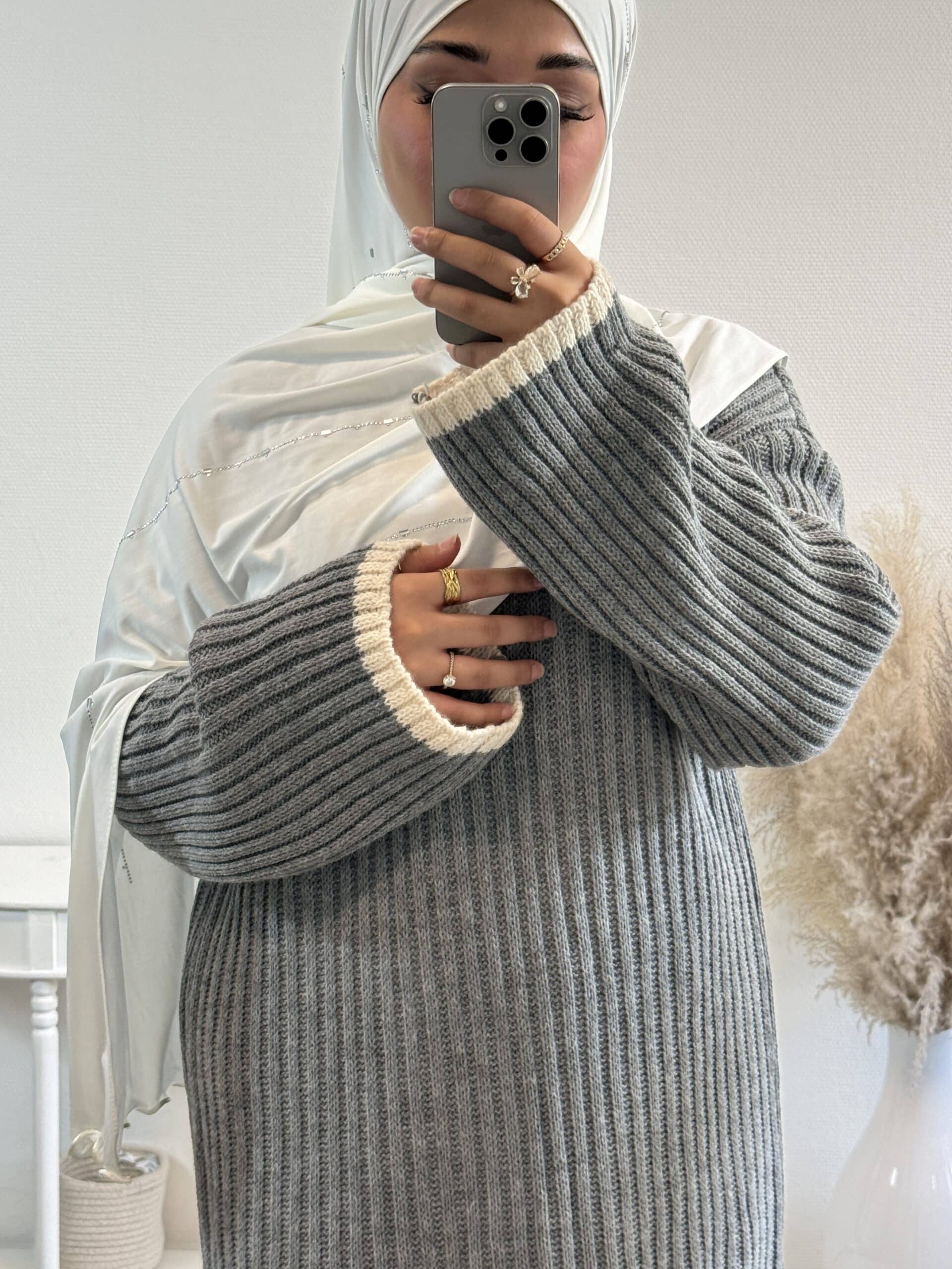 Dunkelgrau