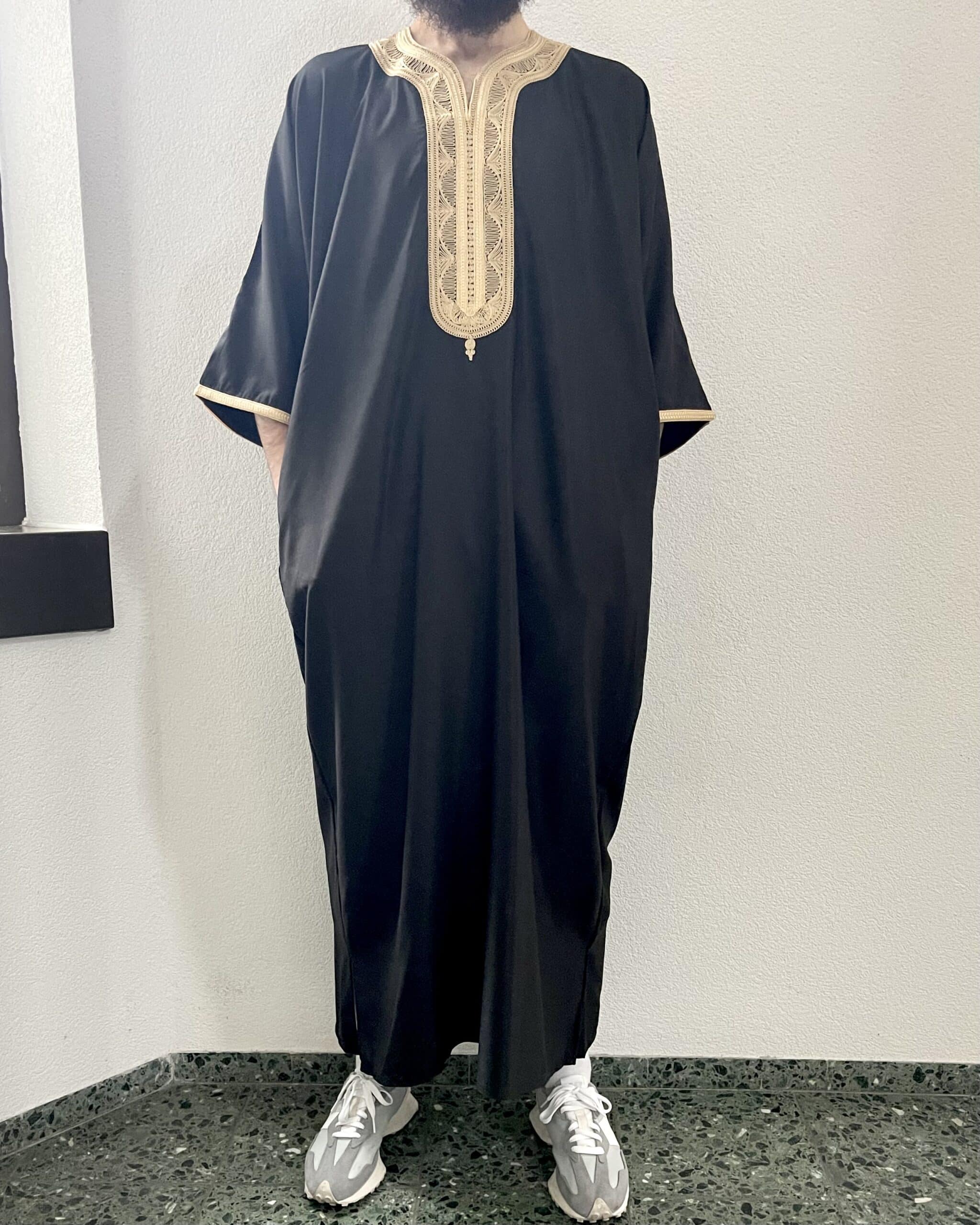 Schwarz