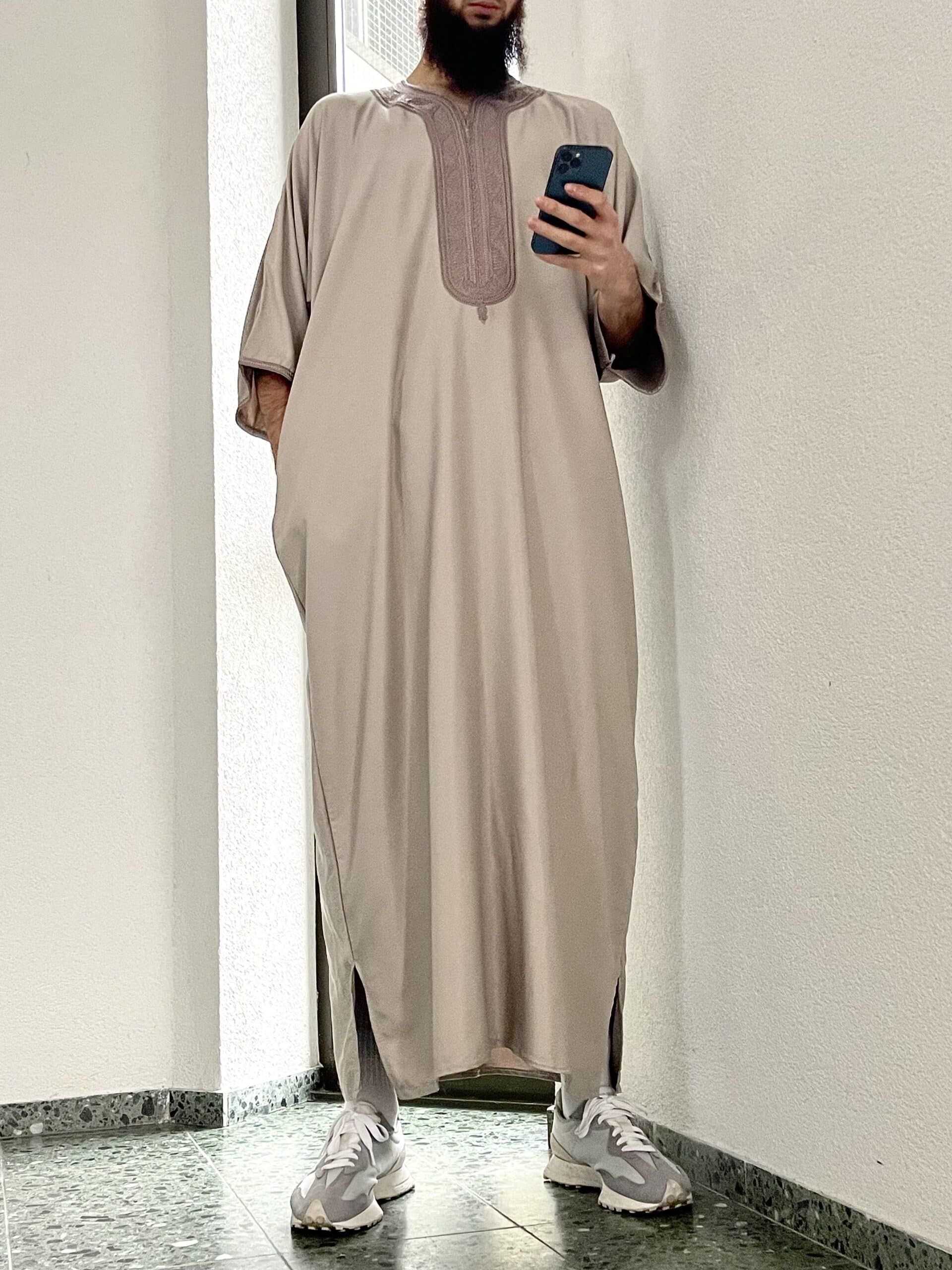 Taupe
