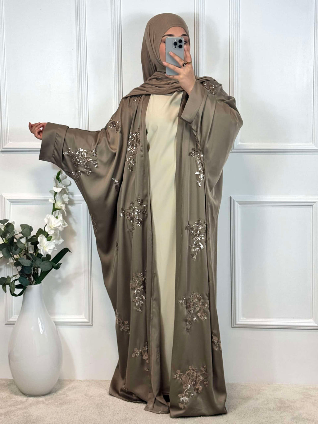 Taupe