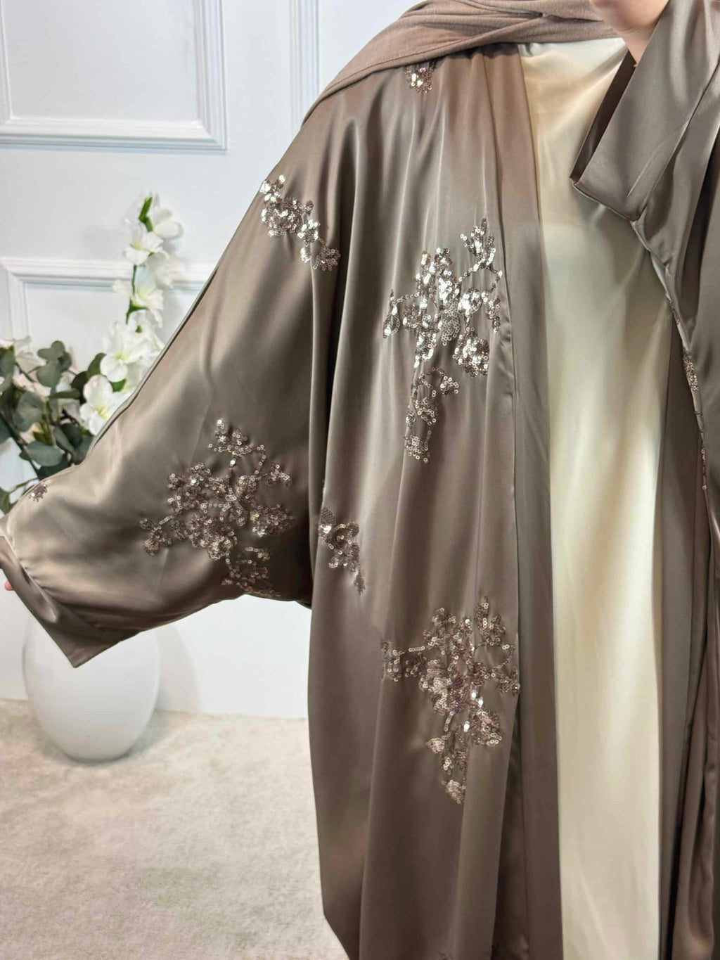 Taupe