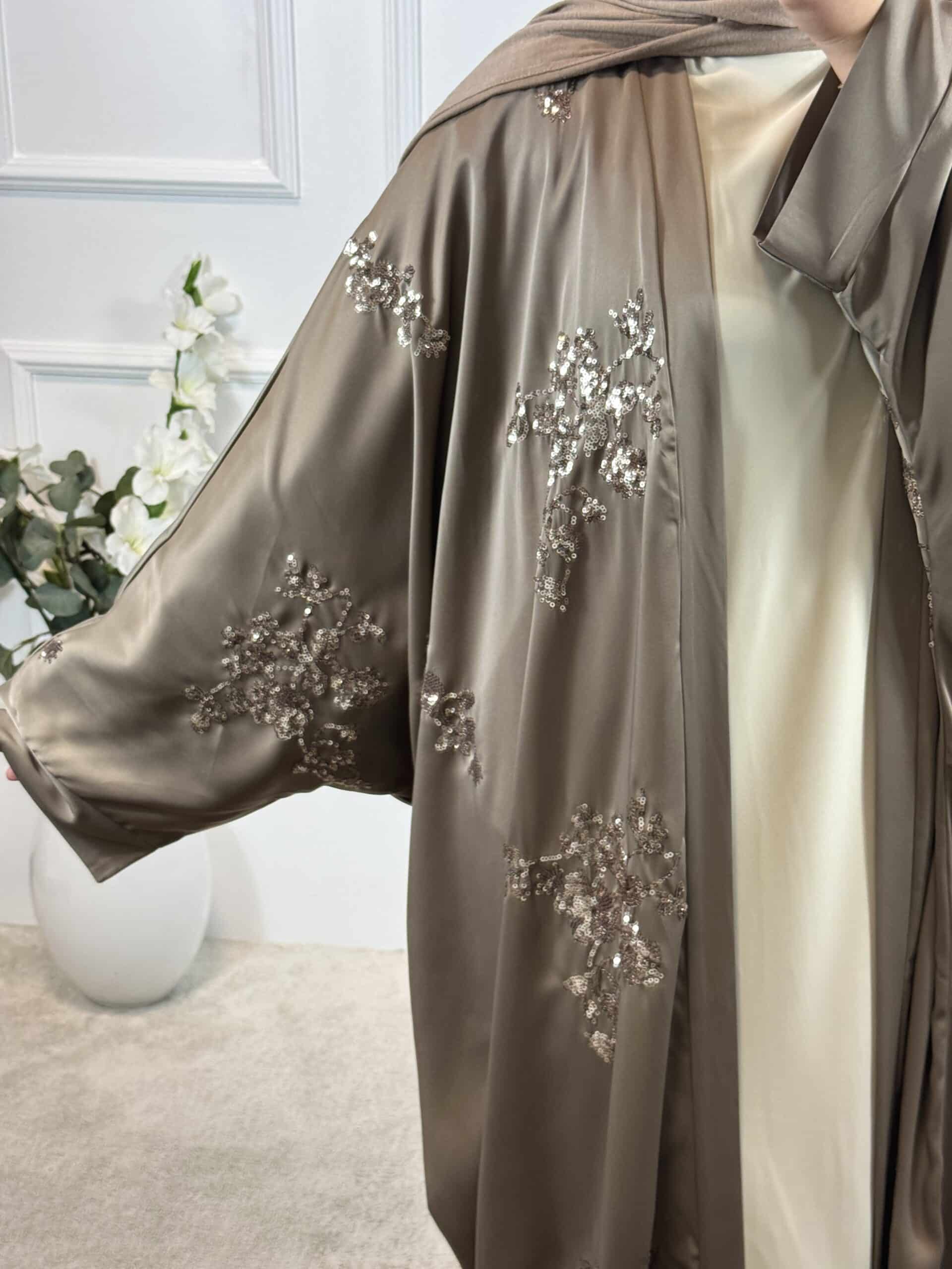 Taupe