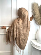 Taupe