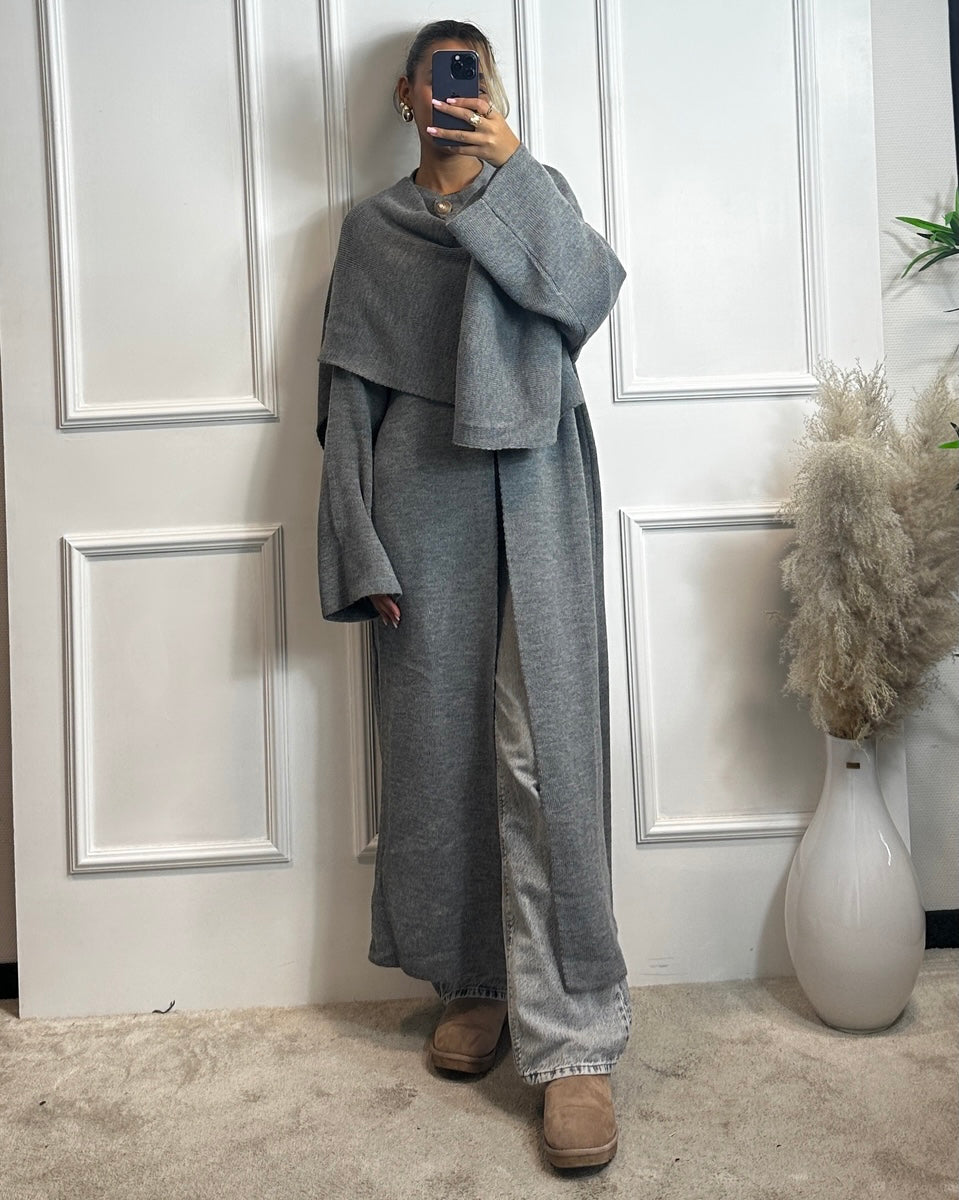 Strickjacke mit Schal