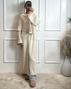 Strickjacke mit Schal