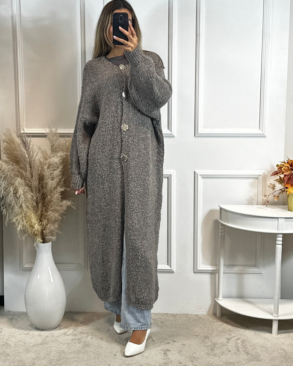 Cardigan mit goldenen Knöpfen