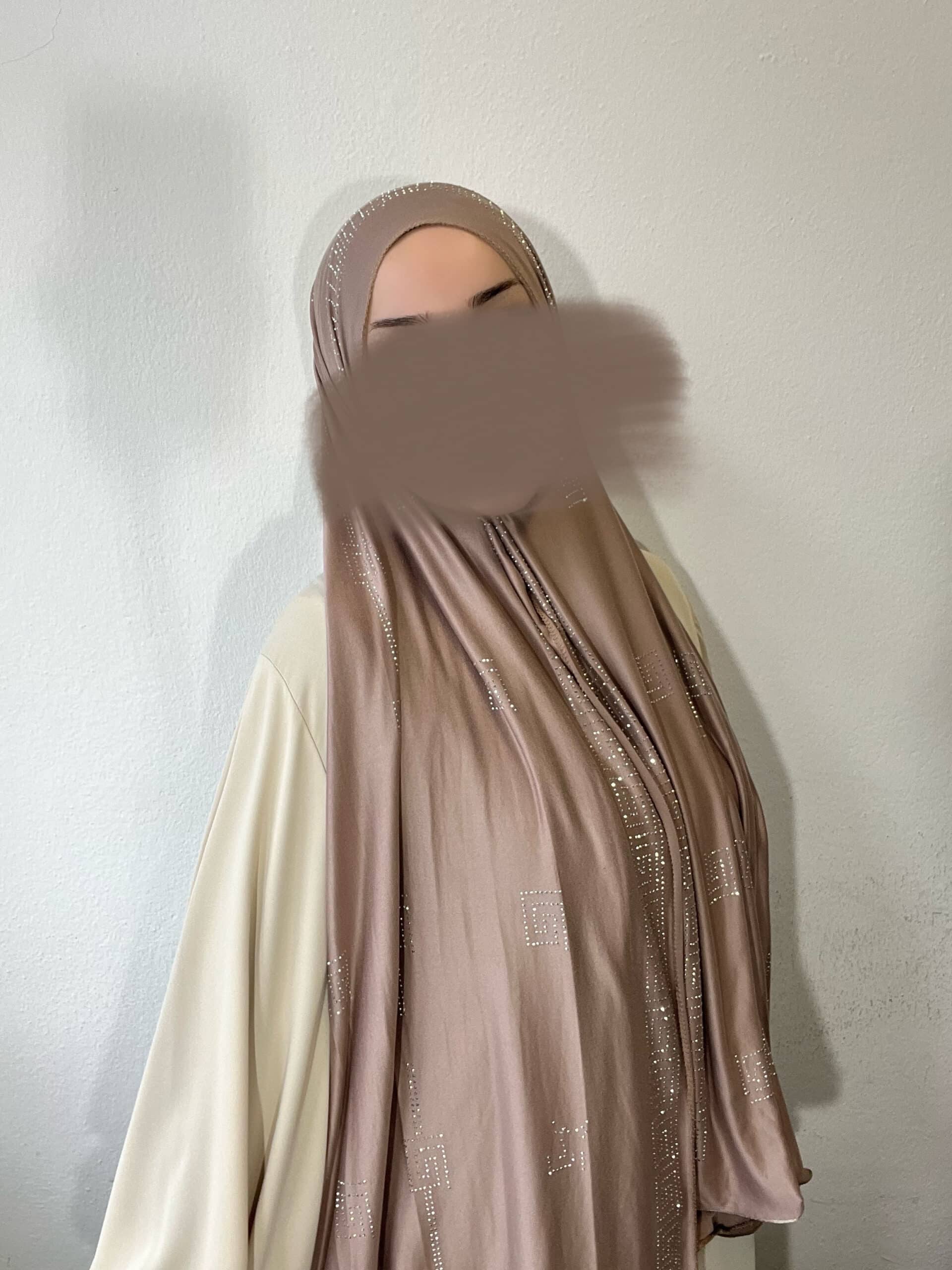 Taupe