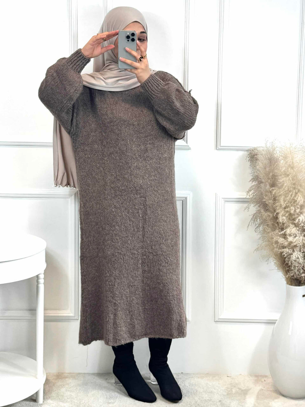 Taupe