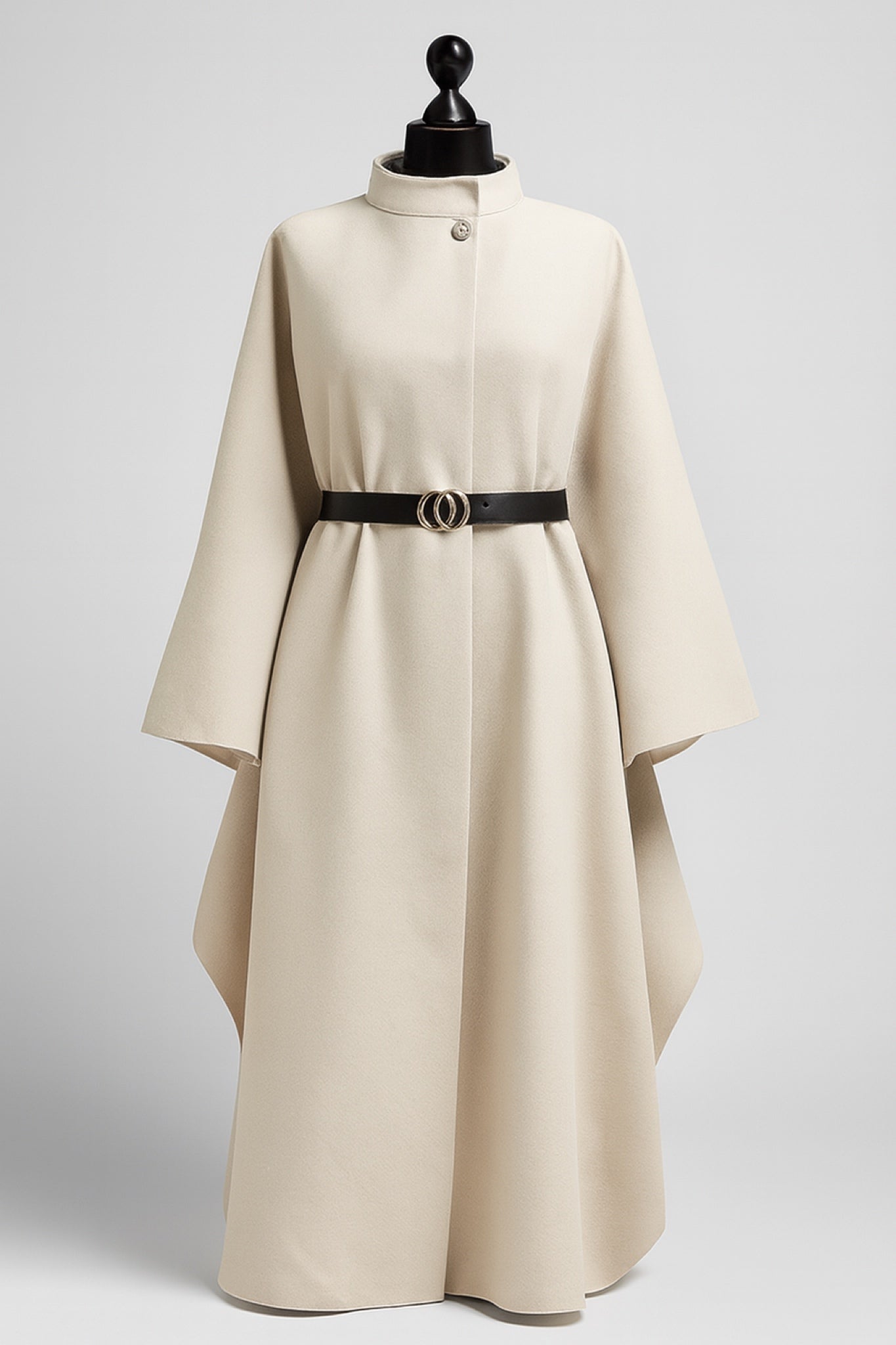 Langer Poncho mit Gürtel