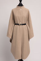 Langer Poncho mit Gürtel