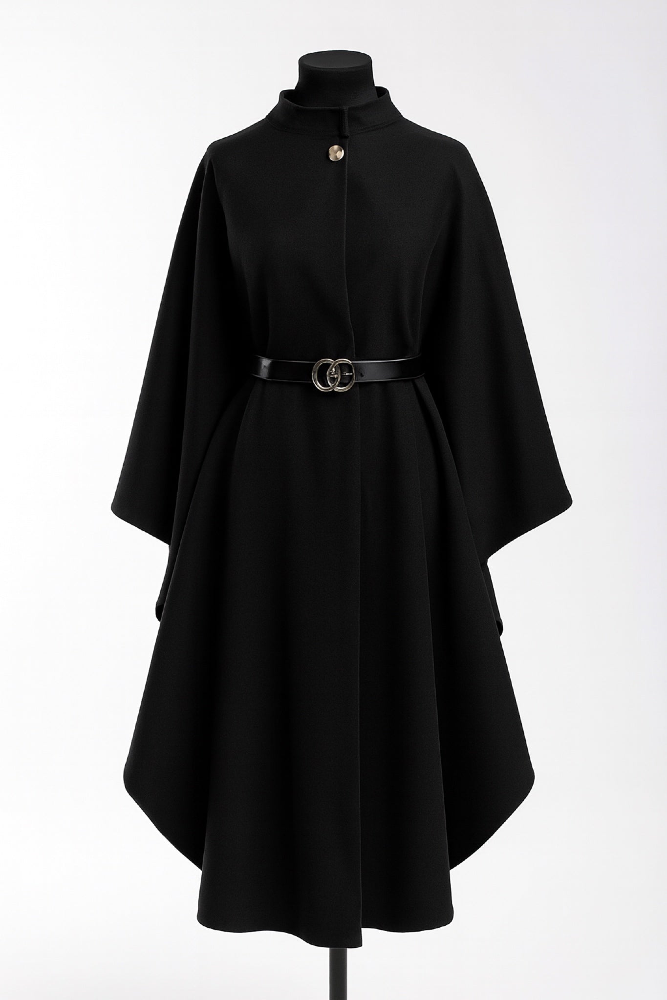 Langer Poncho mit Gürtel