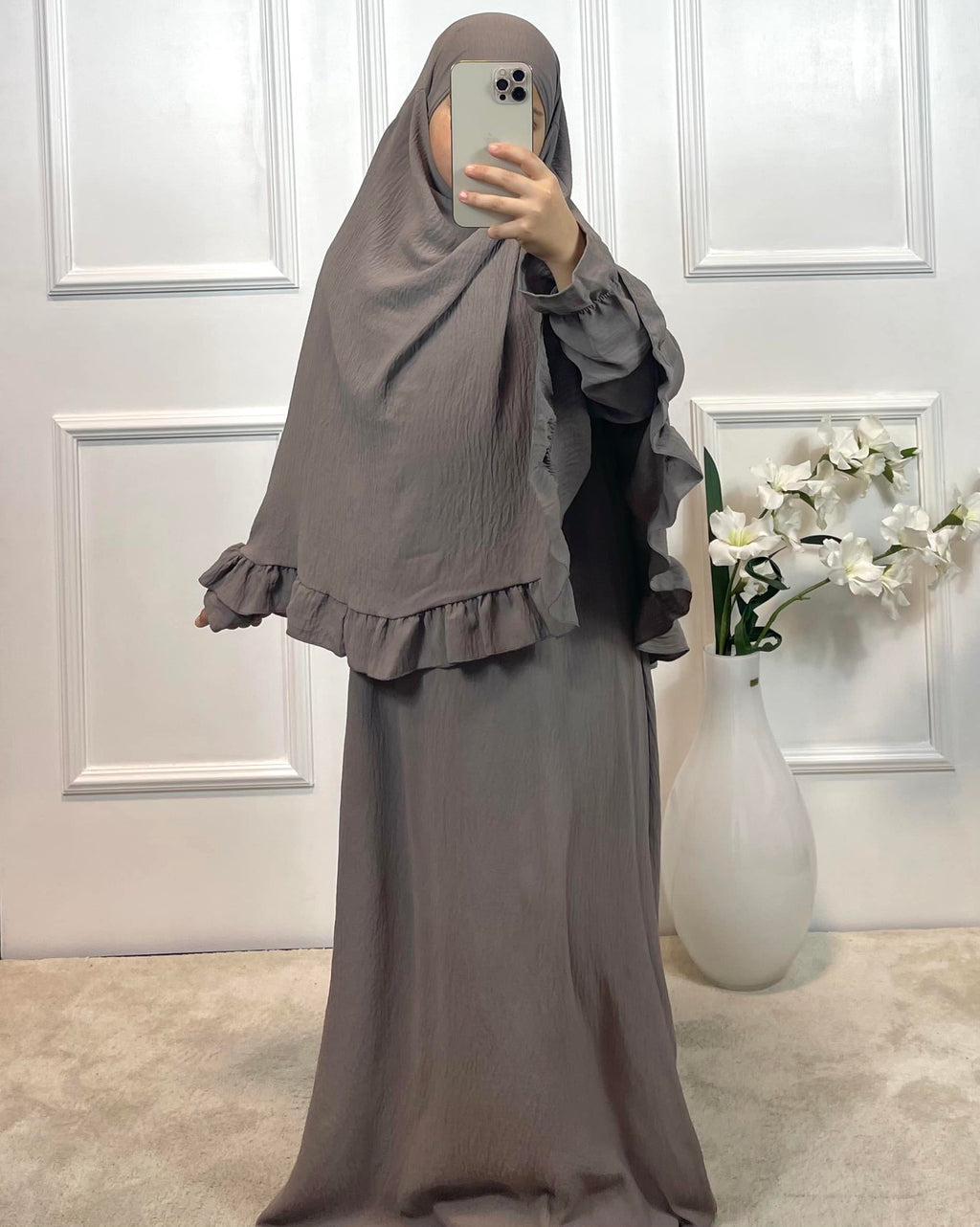 Taupe