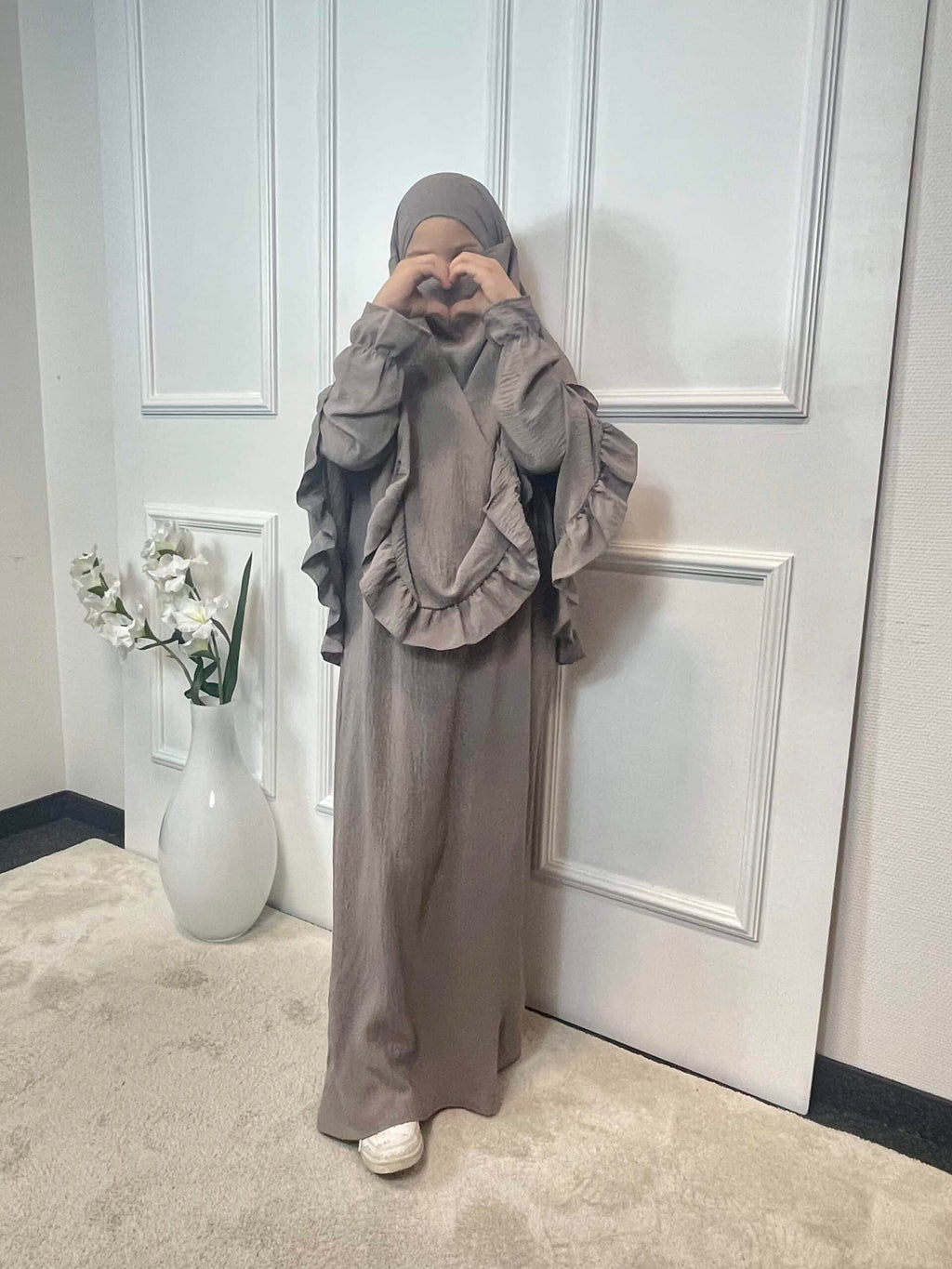 Taupe
