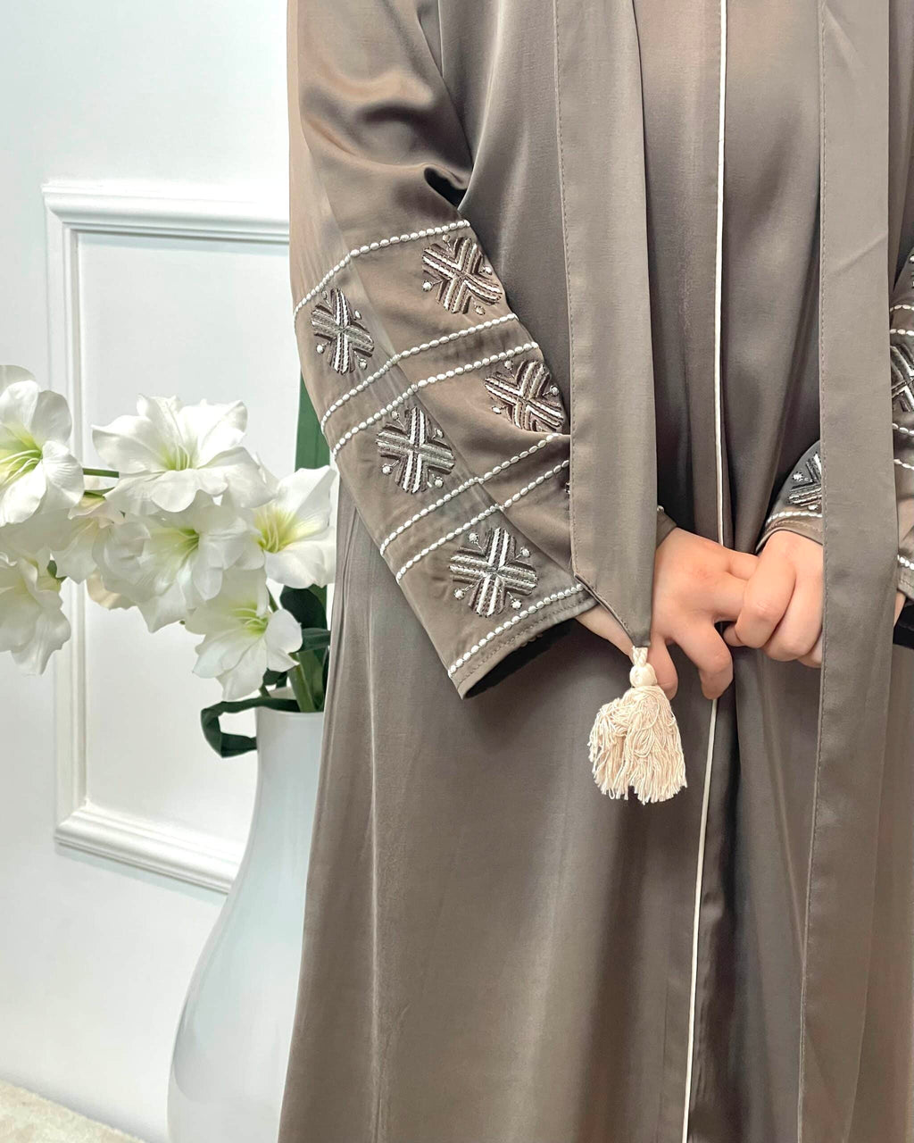Taupe