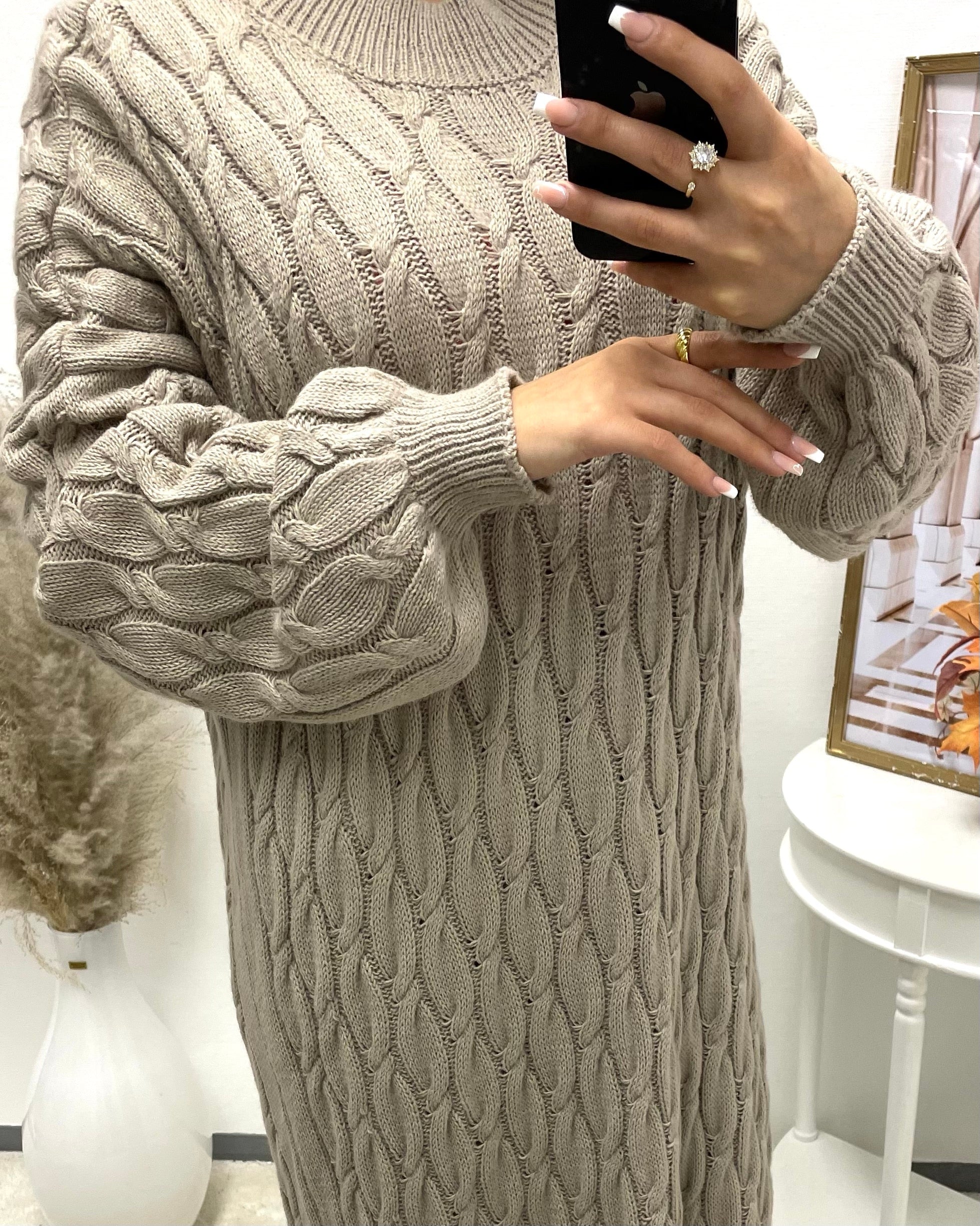 Taupe
