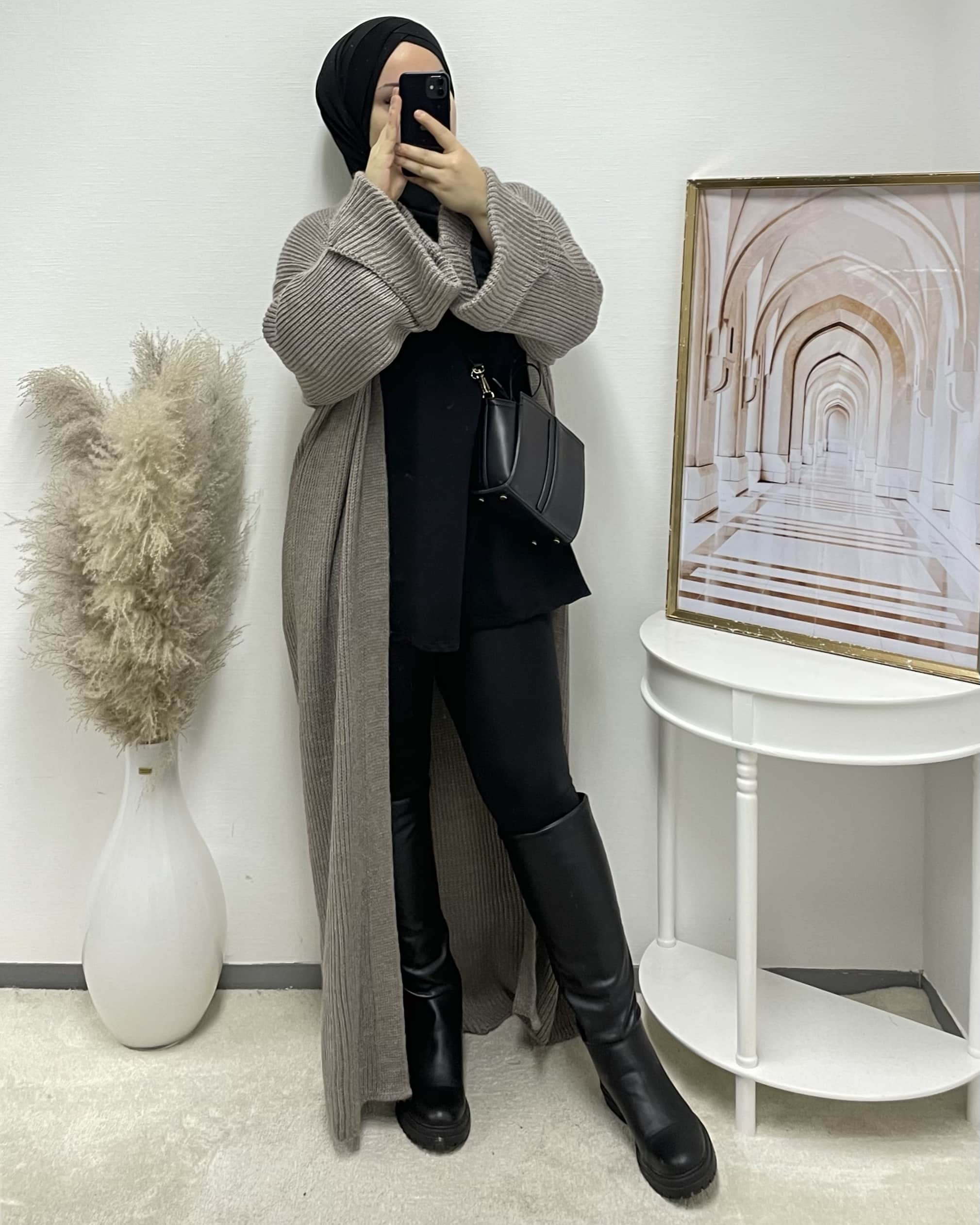 Taupe