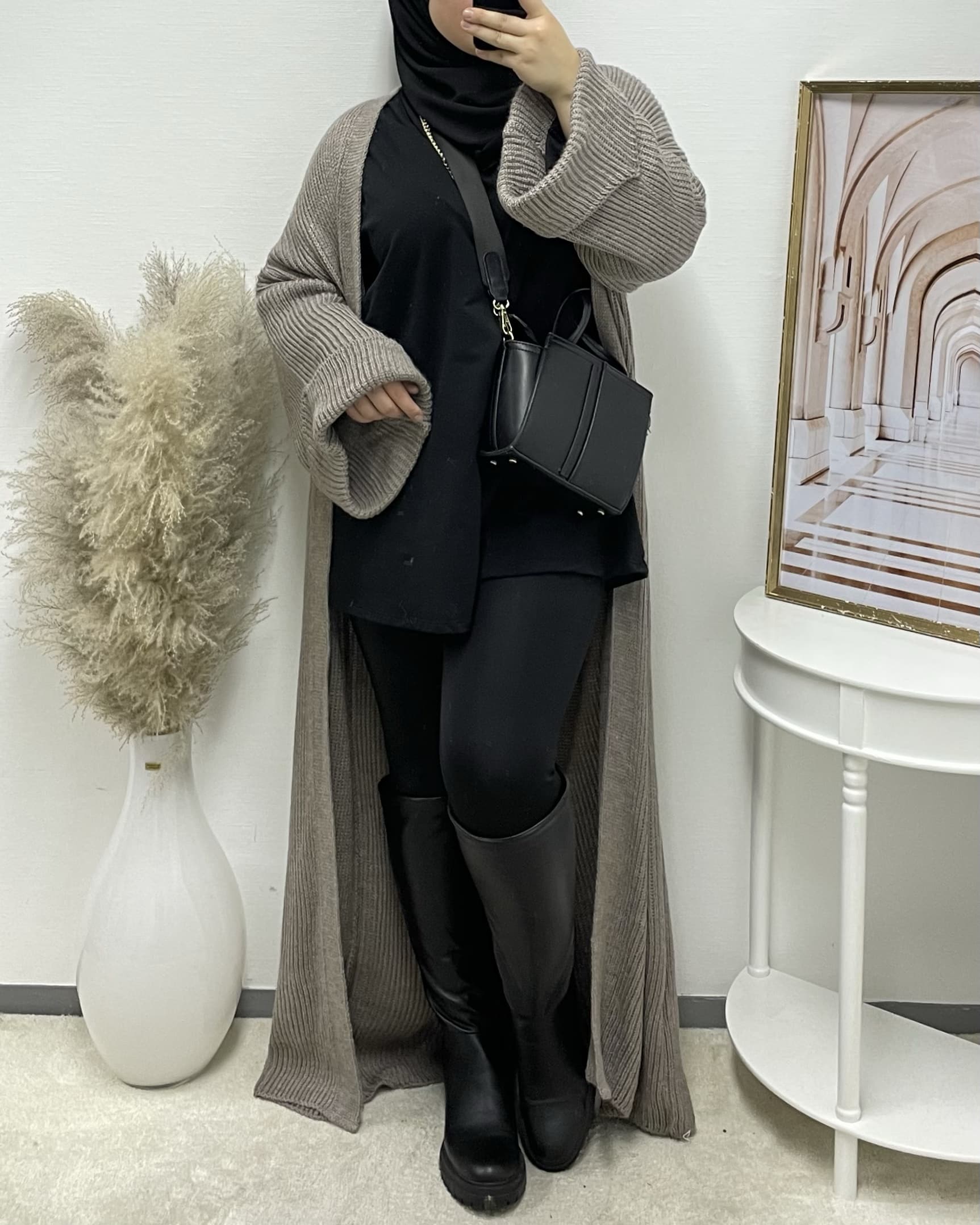 Taupe