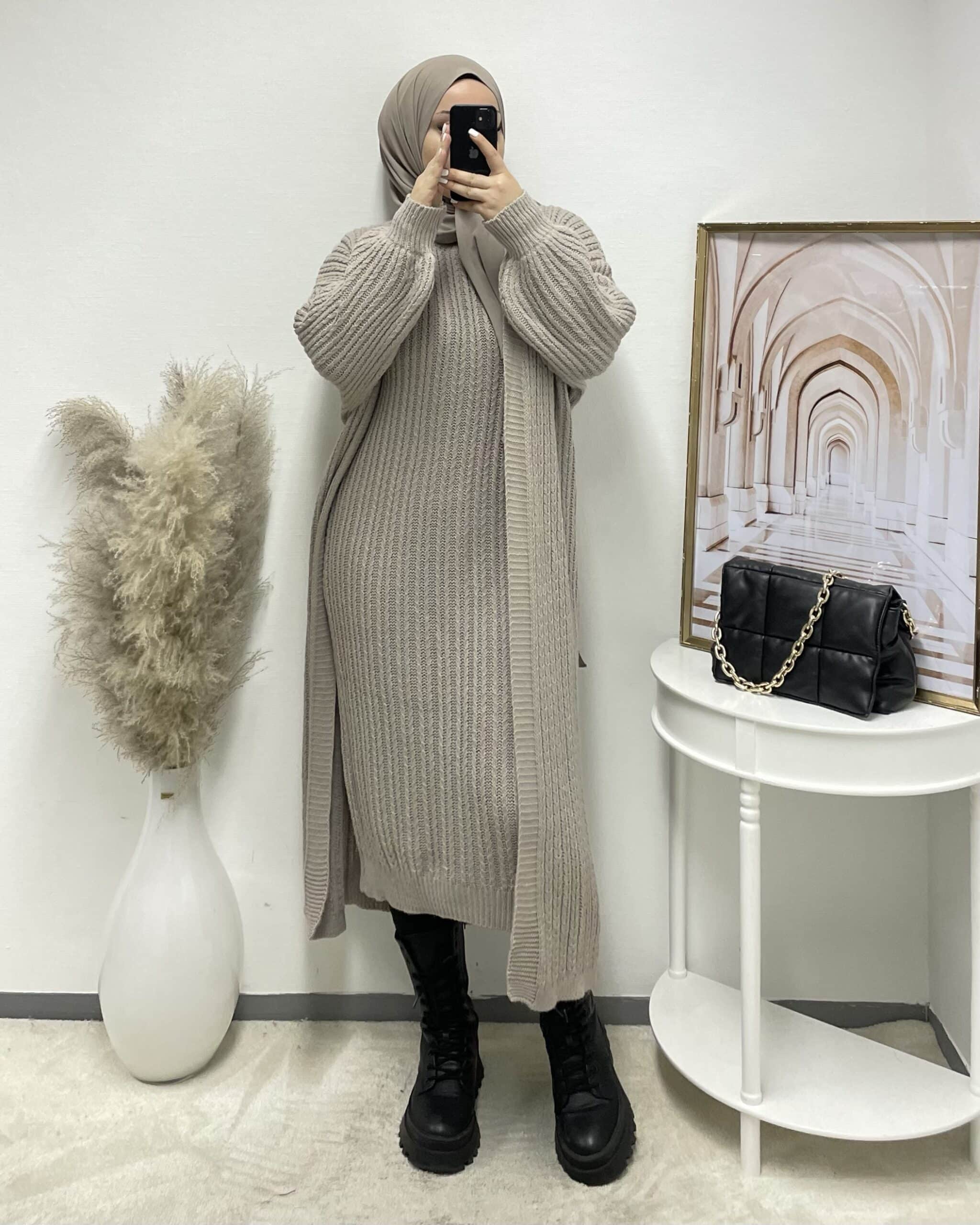 Taupe