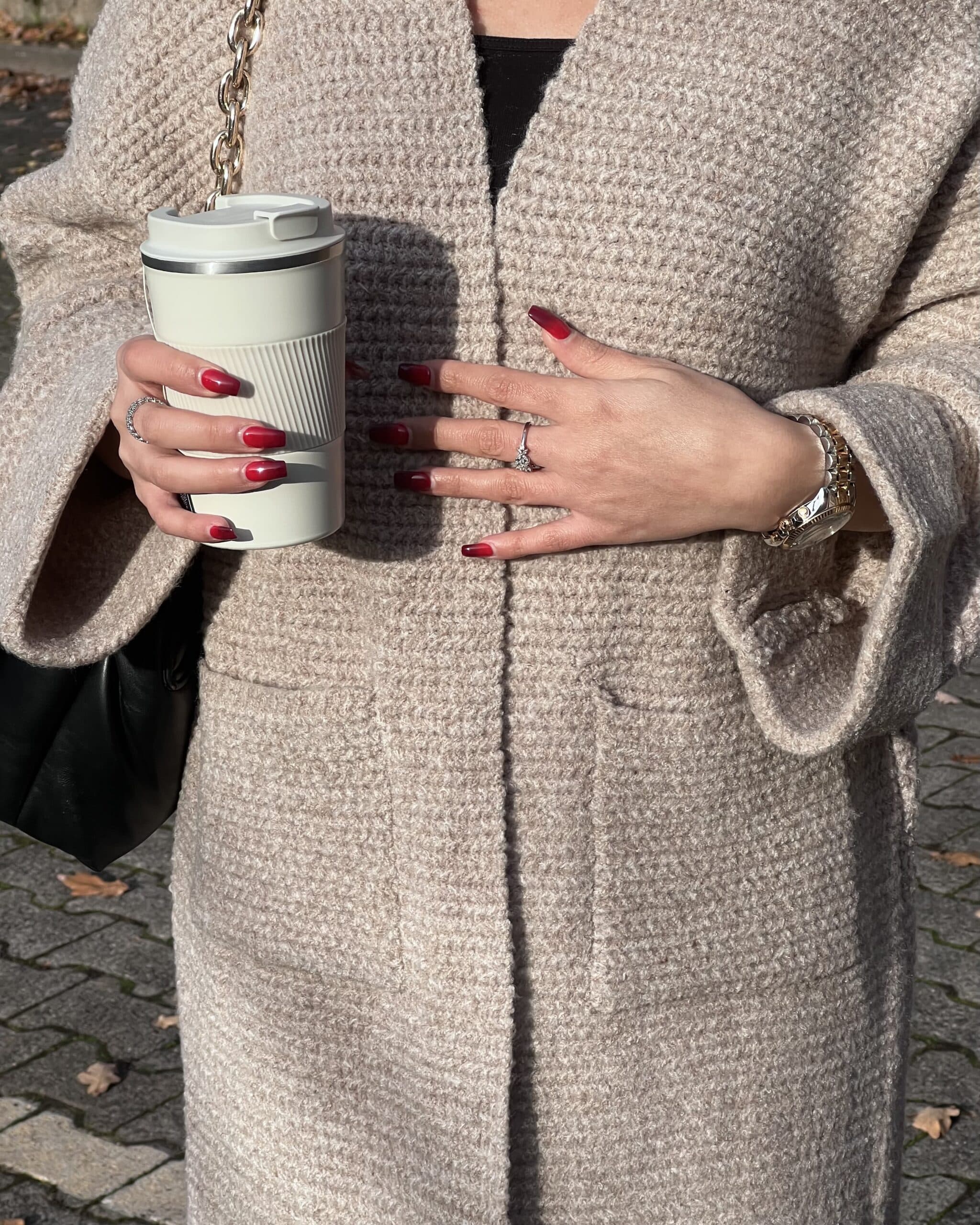 Taupe