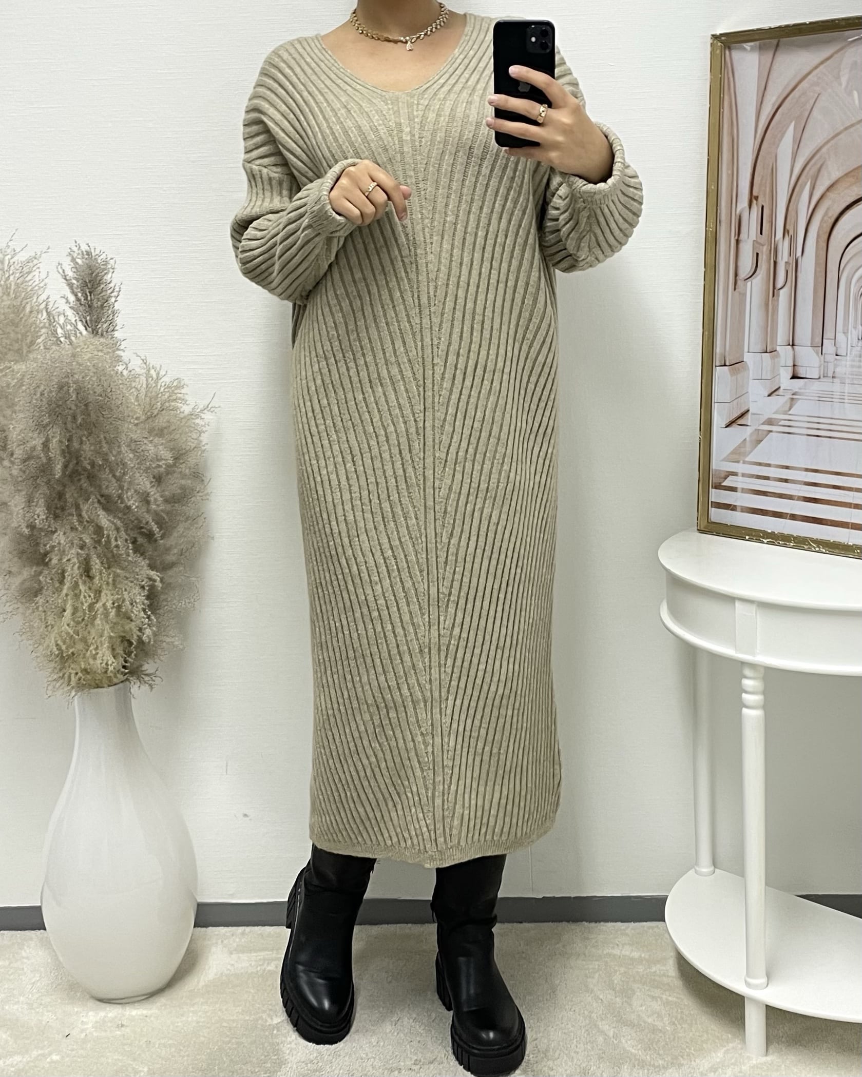 Taupe