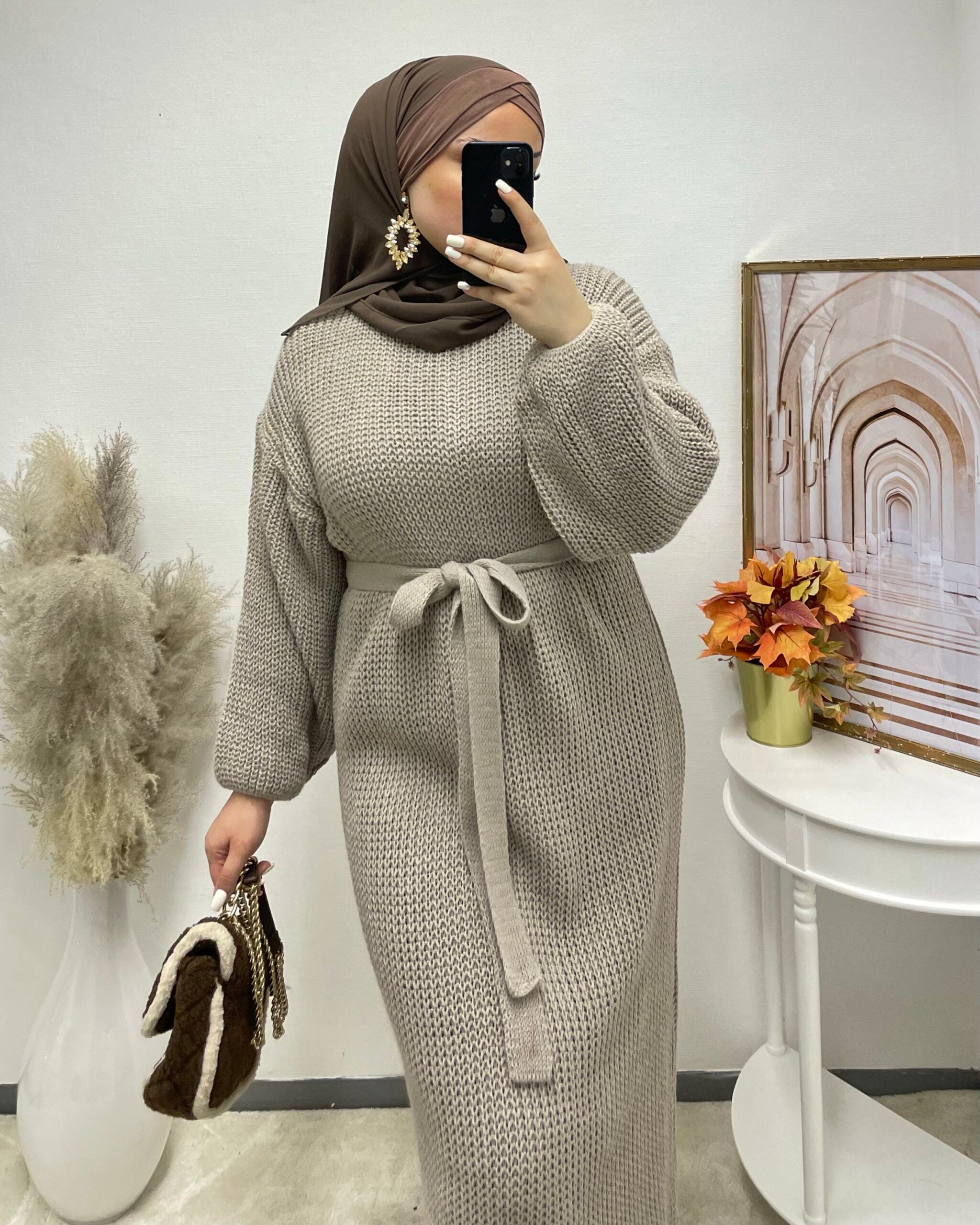 Taupe