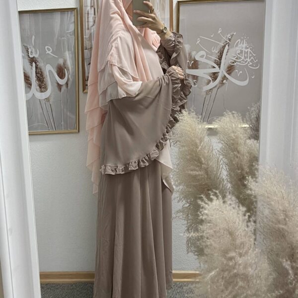 Taupe