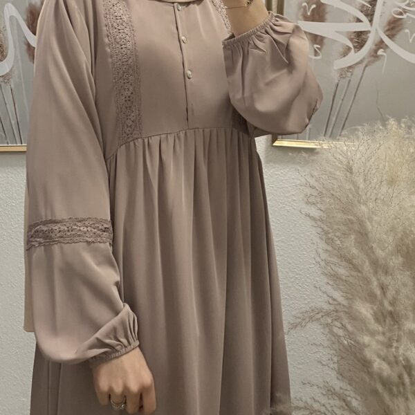Taupe