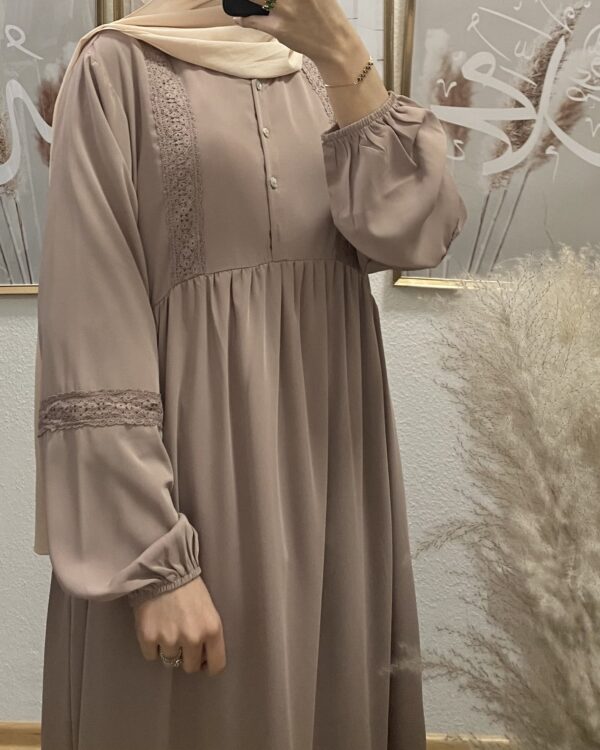 Taupe