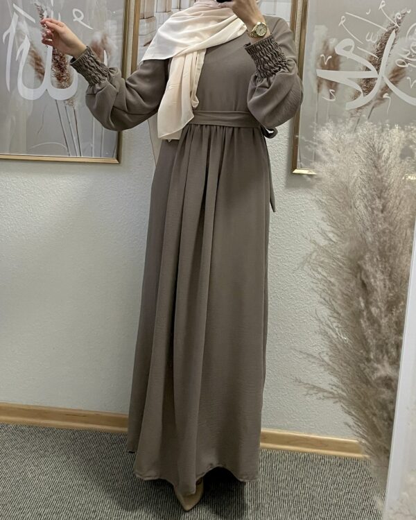Taupe