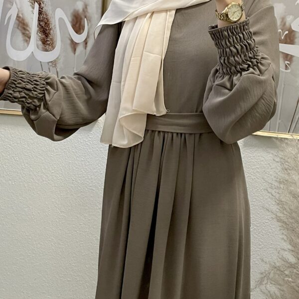Taupe