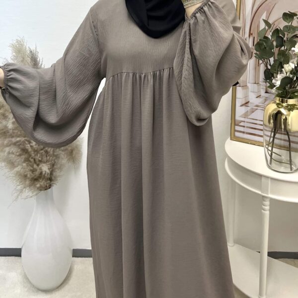 Taupe
