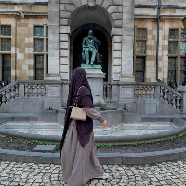 Taupe