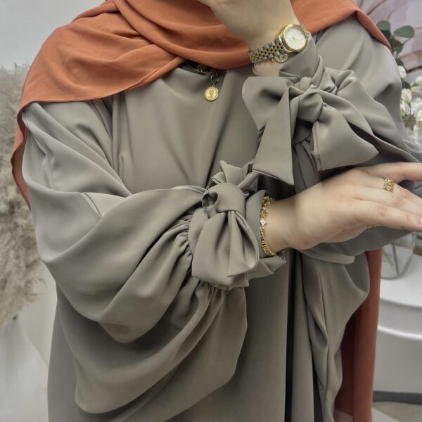 Taupe