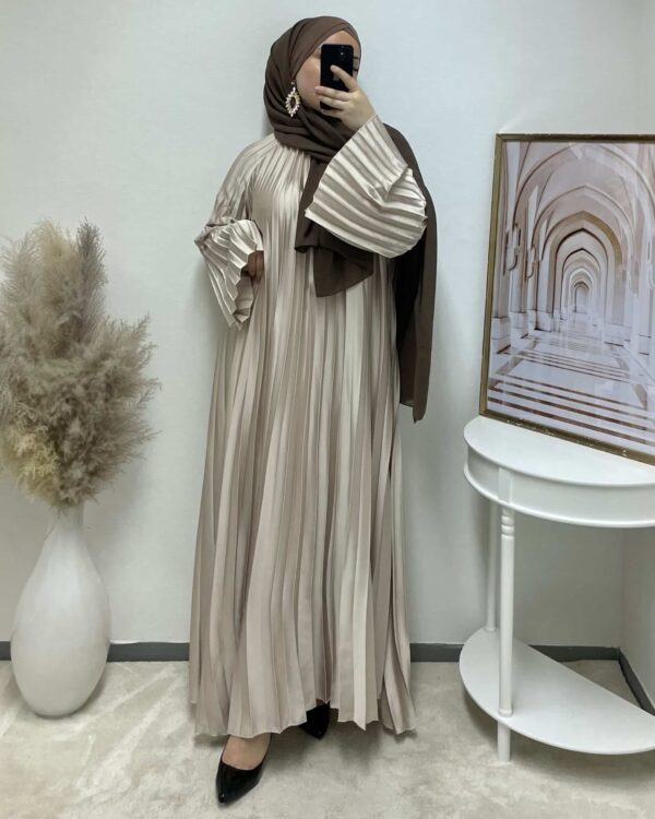 Taupe